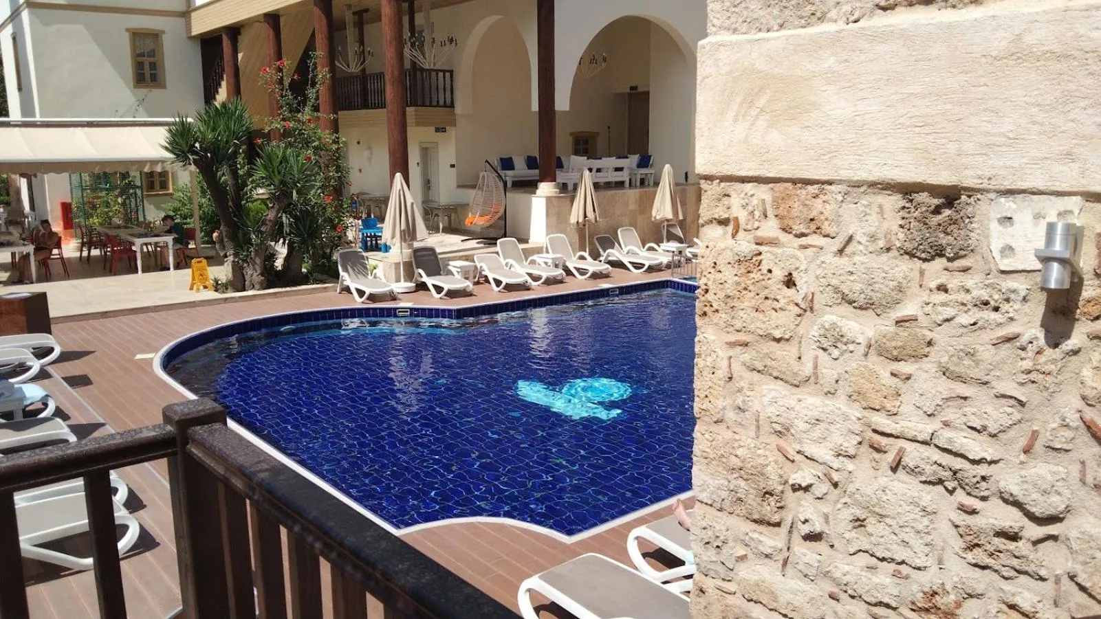 Swimming pool in Puding Hotel