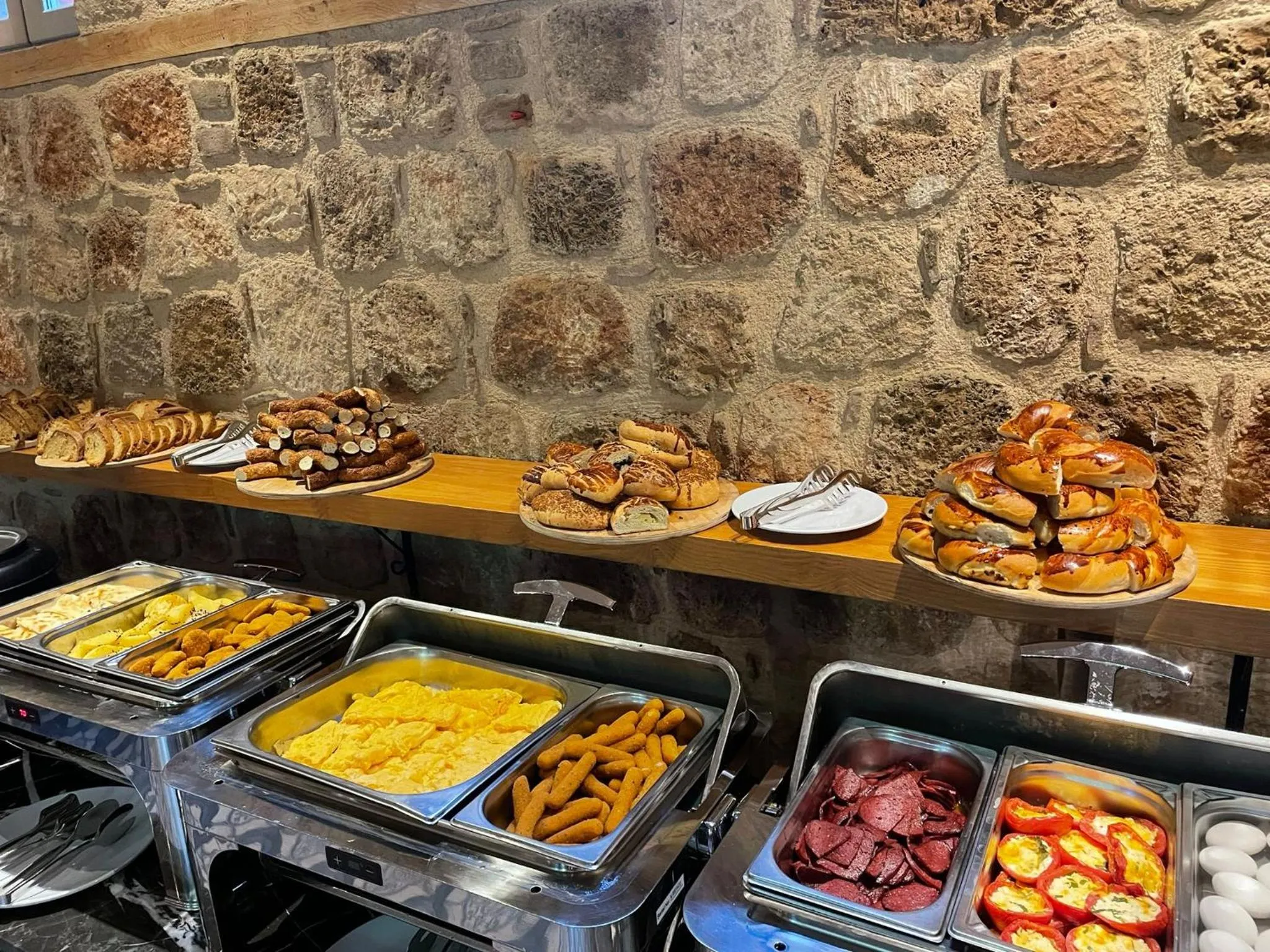 Restaurant/places to eat in Puding Hotel