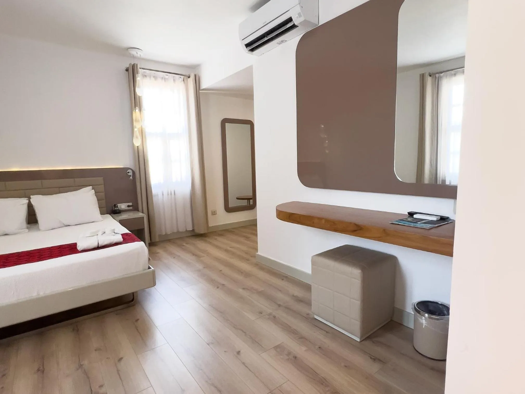 Massage, Bed in Puding Hotel