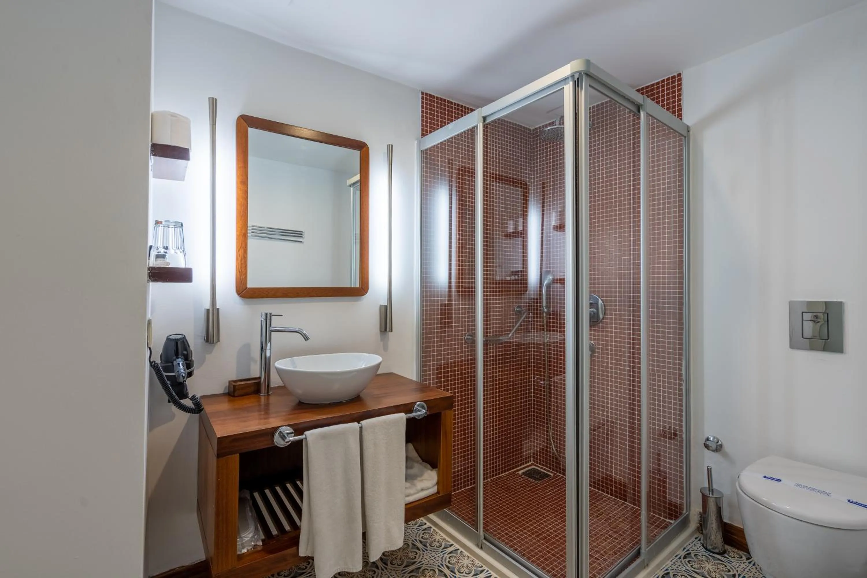 Bathroom in Puding Hotel