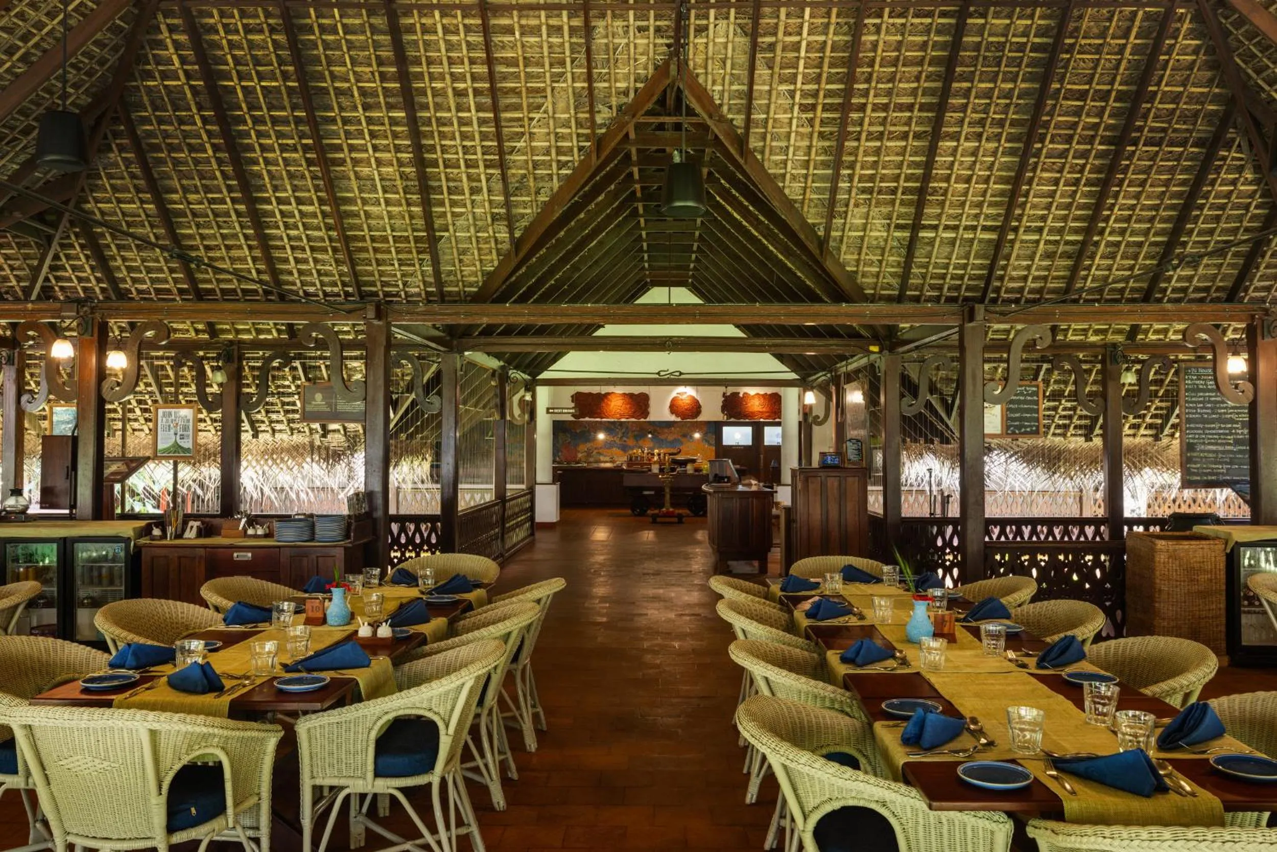 Restaurant/places to eat in Marari Beach Resort Alleppey - A CGH Earth Experience