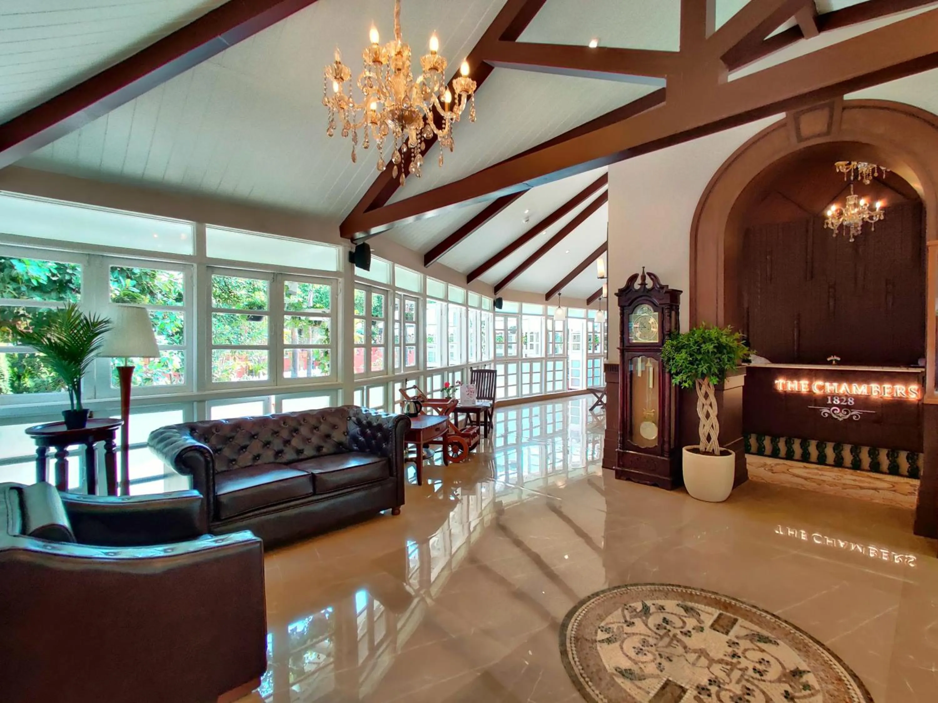 Lobby or reception in Chambers Mahabaleshwar, A Club Mahindra Associate Resort