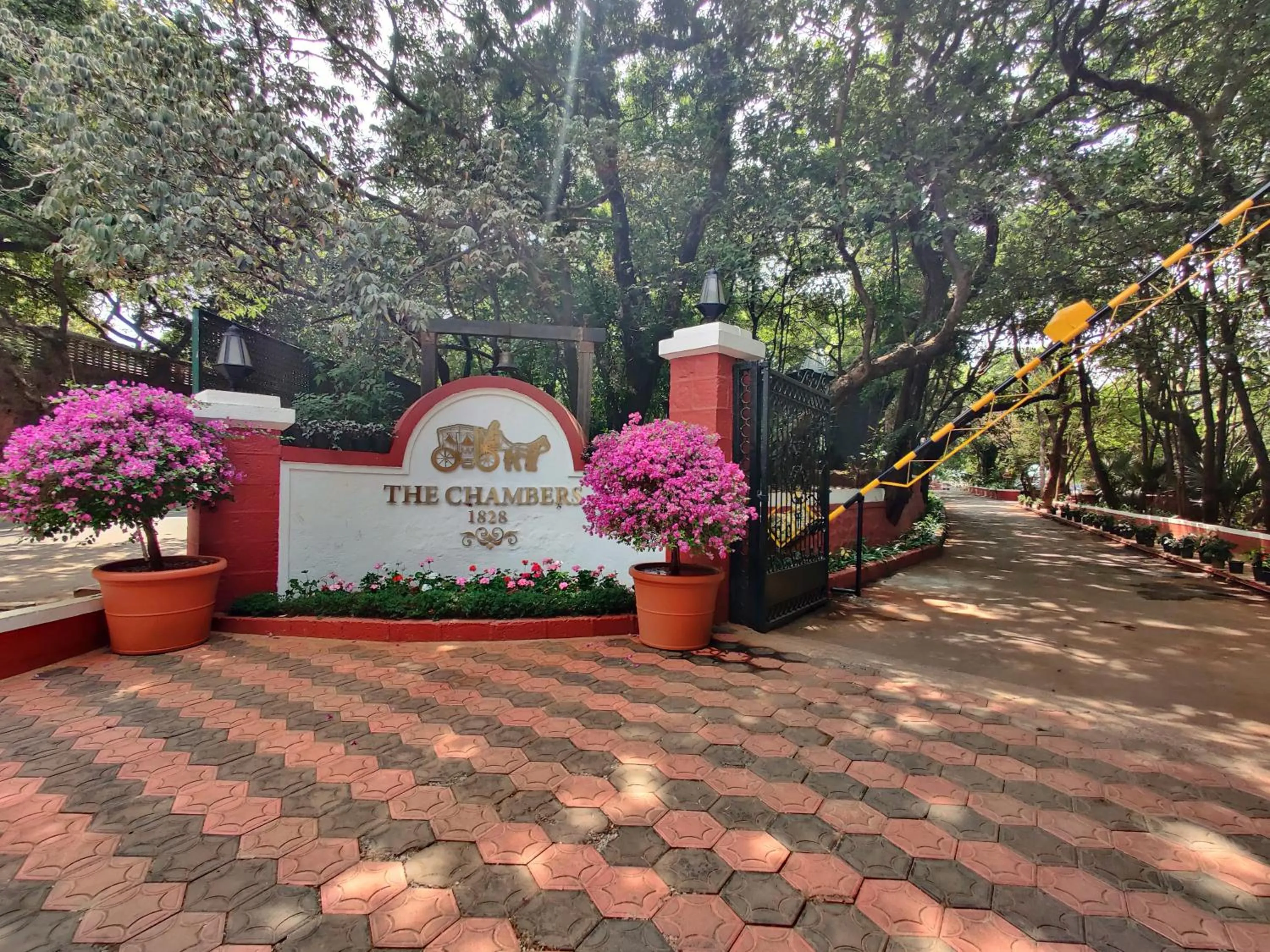 Facade/entrance in Chambers Mahabaleshwar, A Club Mahindra Associate Resort