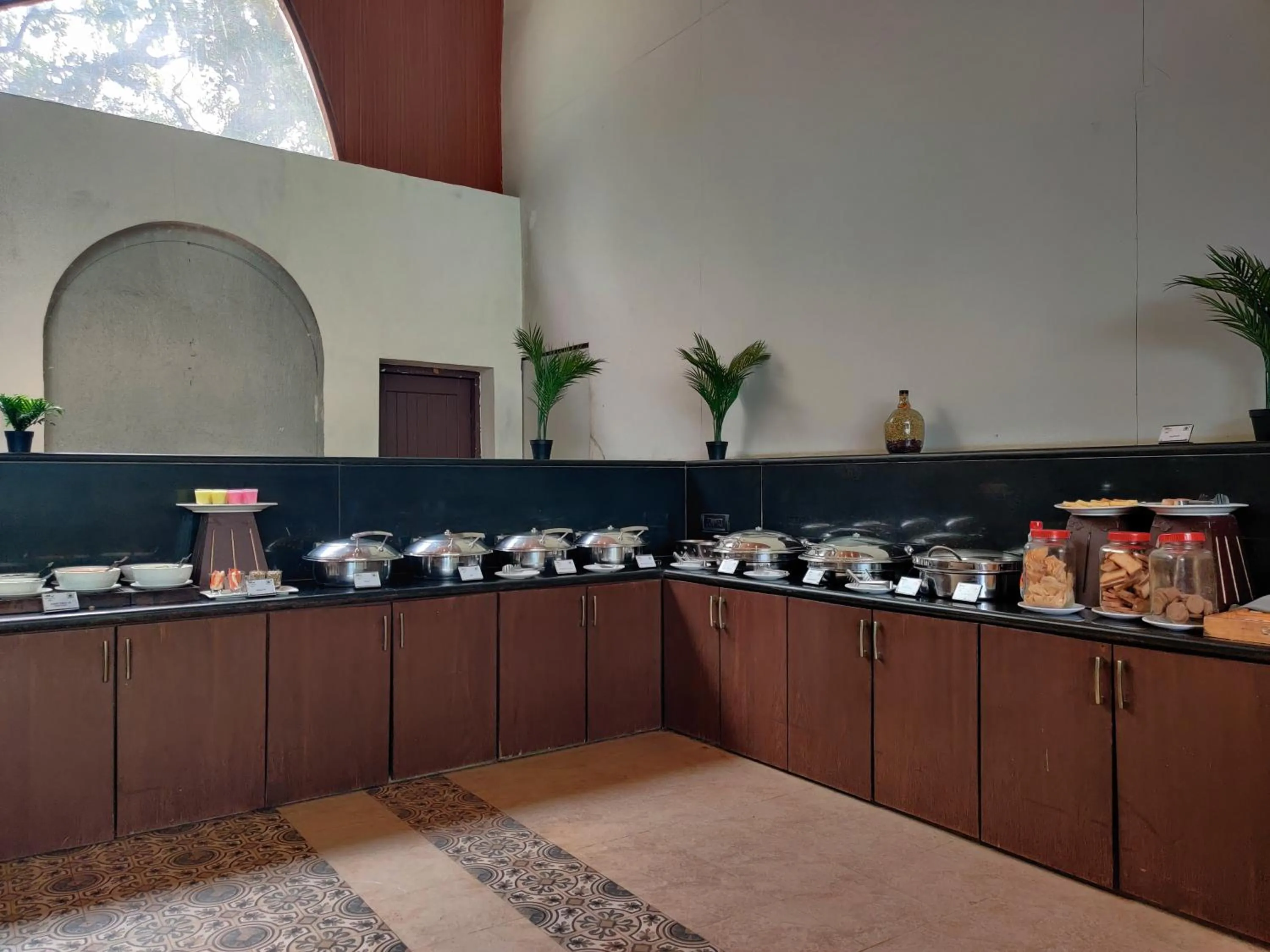 Buffet breakfast in Chambers Mahabaleshwar, A Club Mahindra Associate Resort