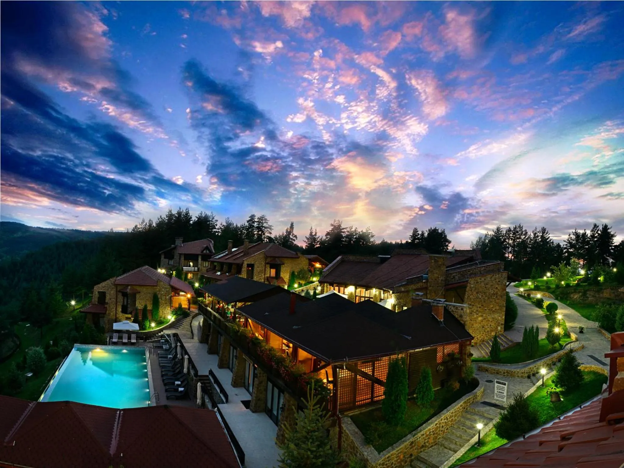 Restaurant/places to eat in Aurora Resort & Spa