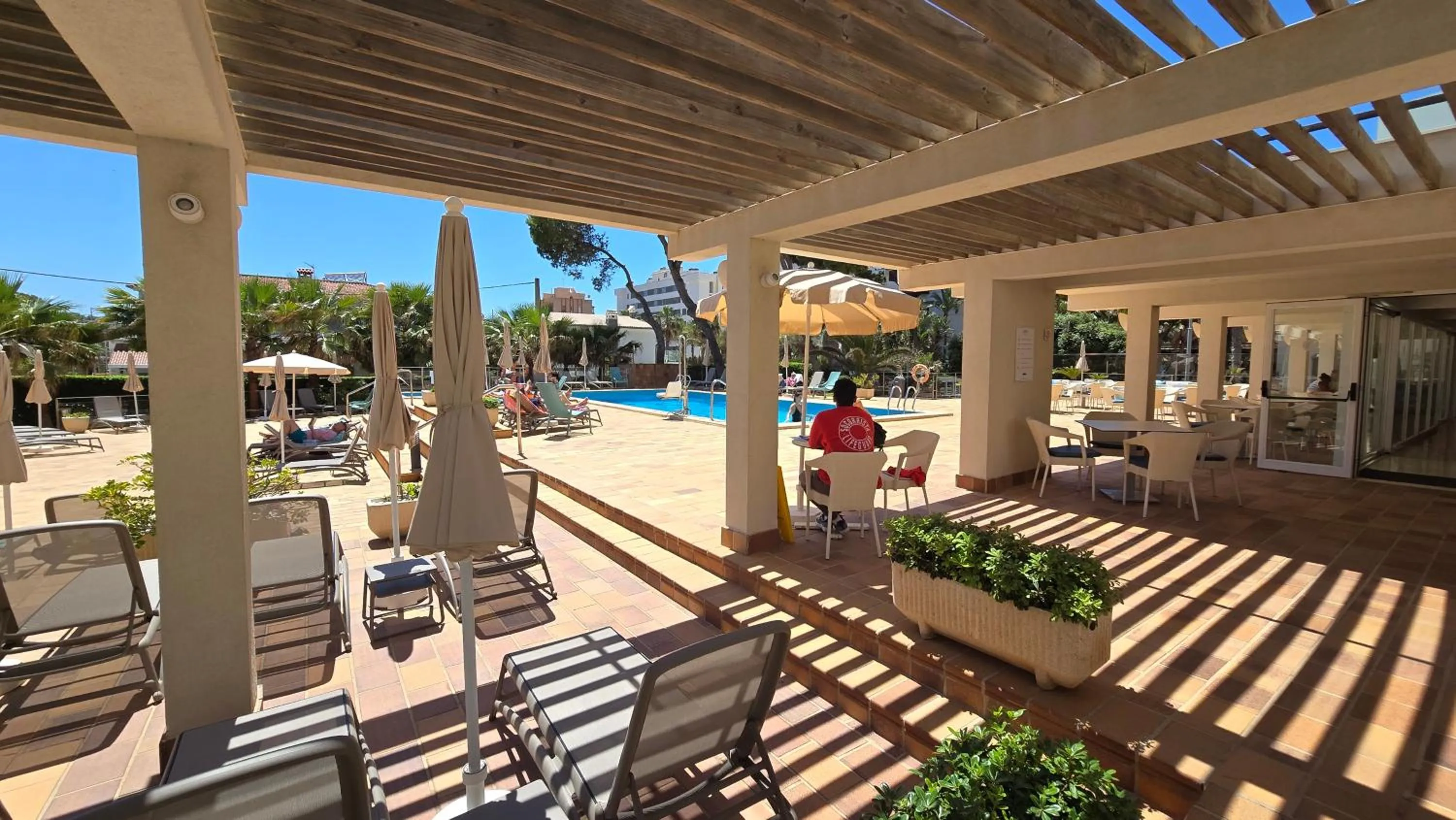 Solarium in Leman Hotel y Apartamentos