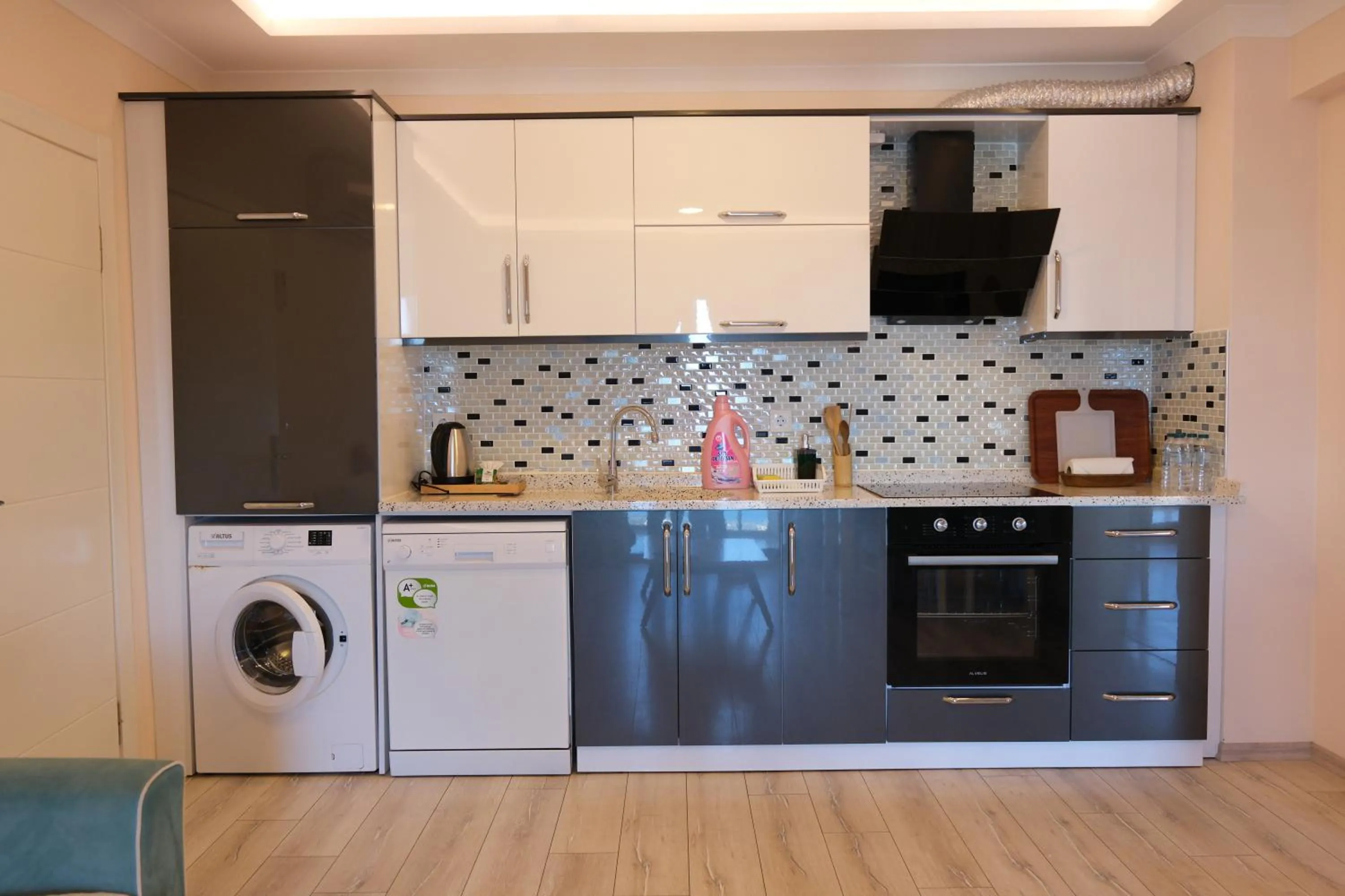 Kitchen or kitchenette in Şahin Tepesi Suite Otel