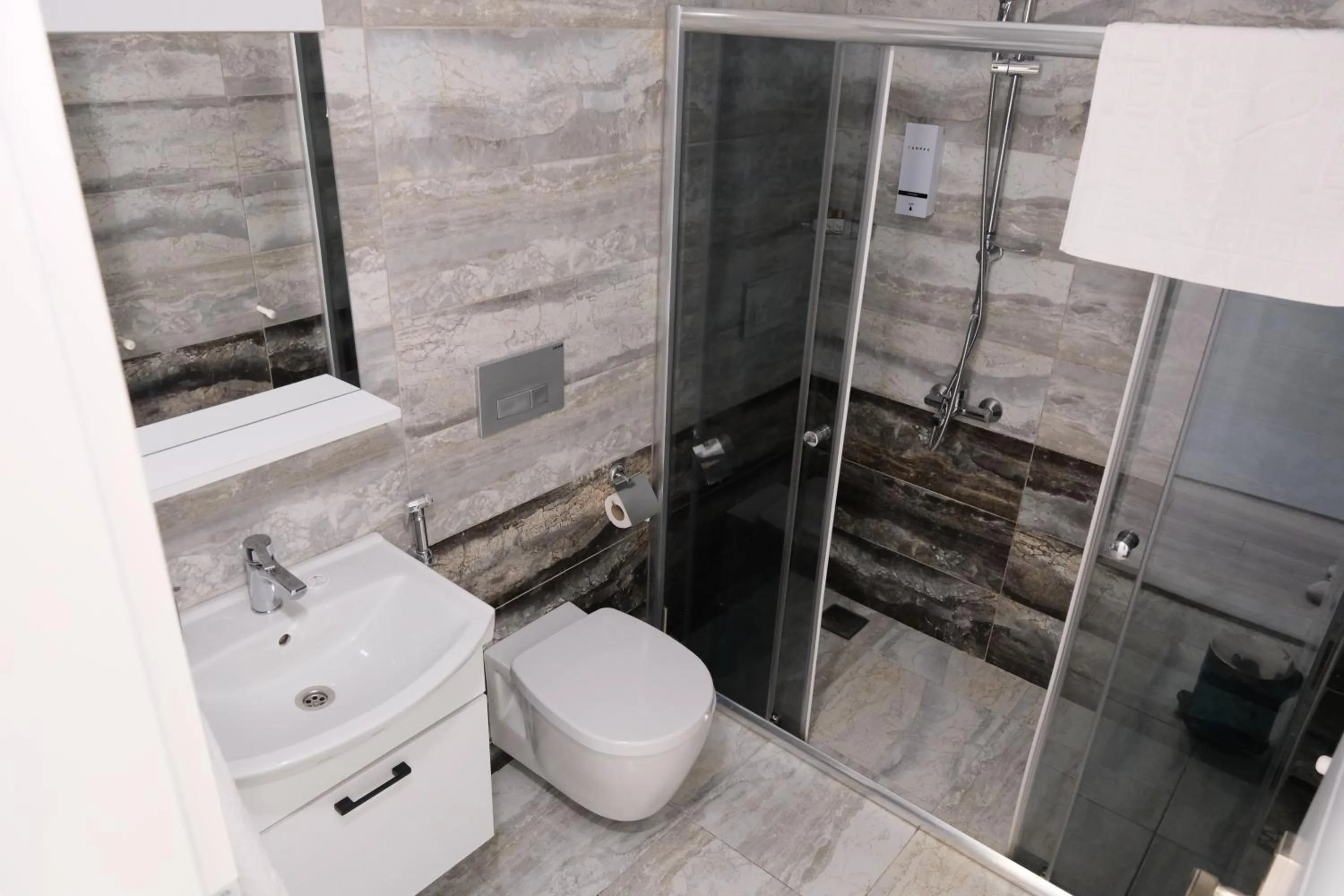 Shower in Şahin Tepesi Suite Otel