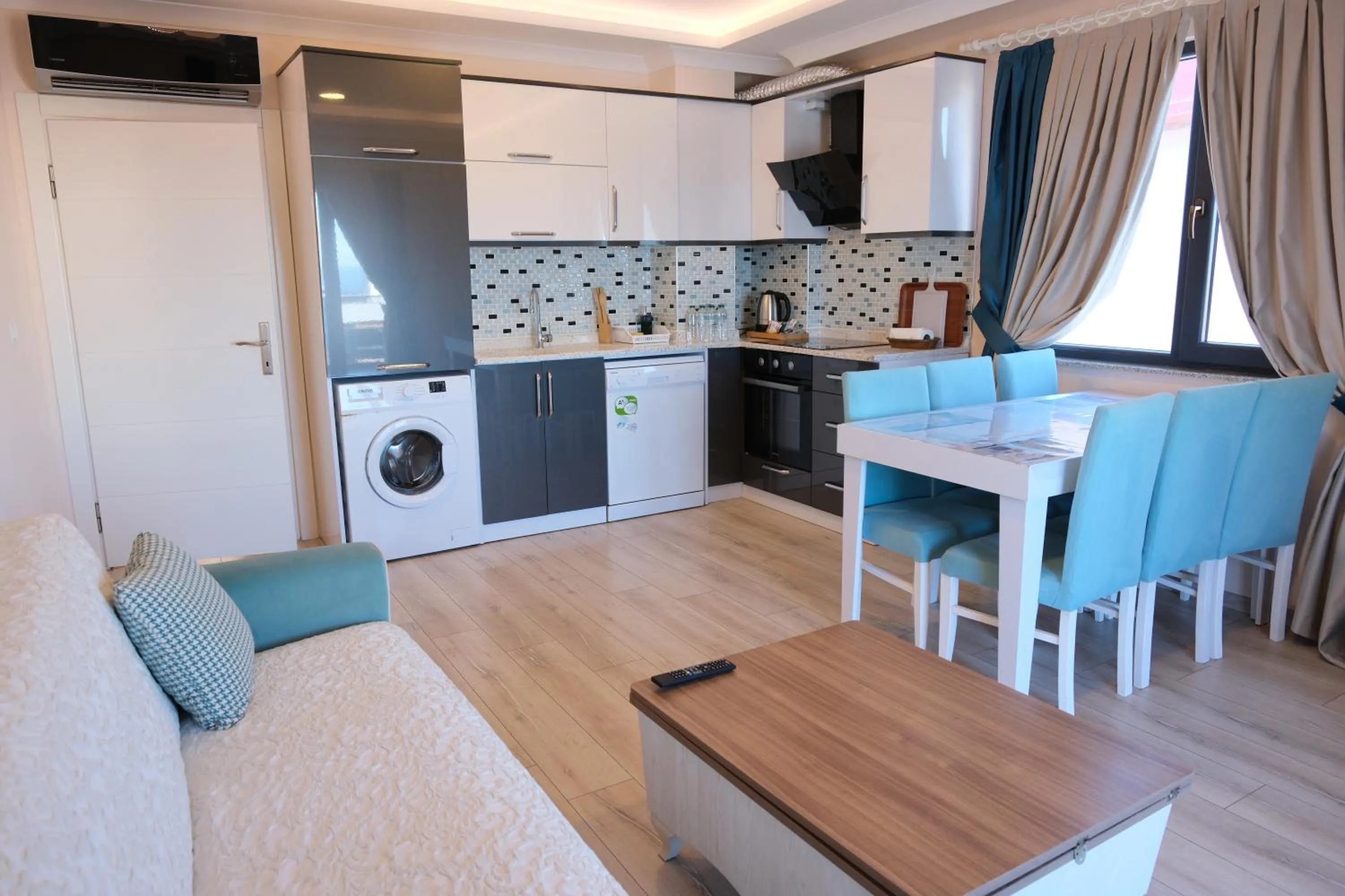 Kitchen or kitchenette in Şahin Tepesi Suite Otel