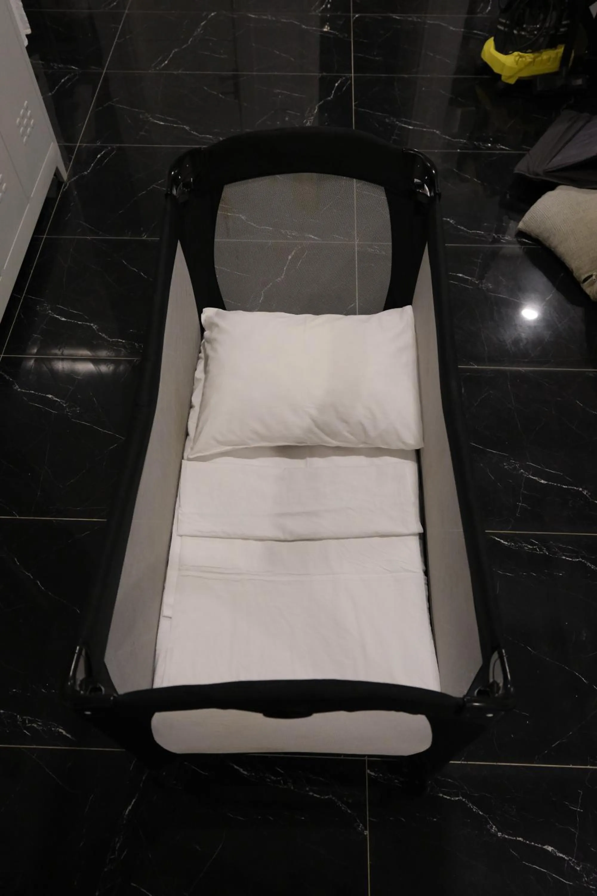 babysiter in Şahin Tepesi Suite Otel