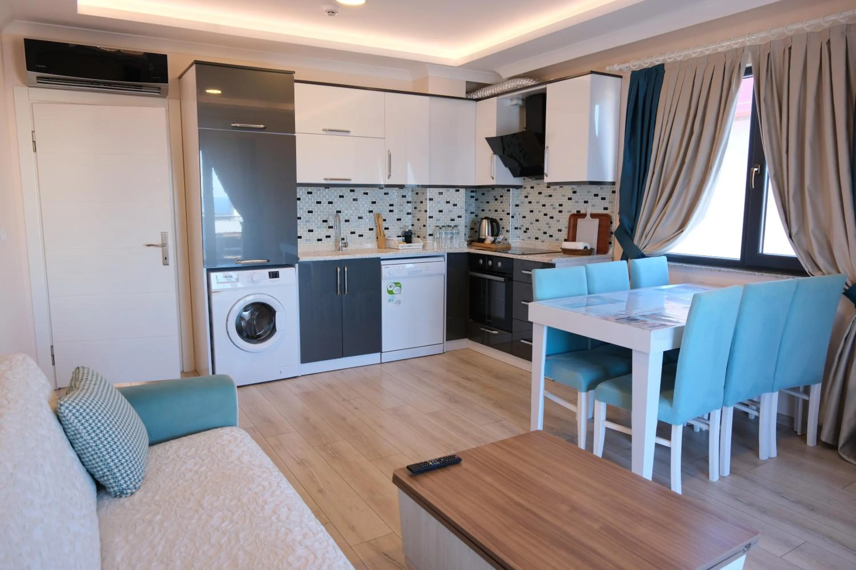 Kitchen or kitchenette in Şahin Tepesi Suite Otel