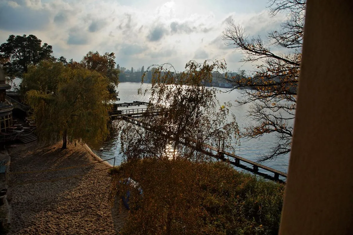 River view in Seminar- und Gästehaus Flussbad Gartenstrasse