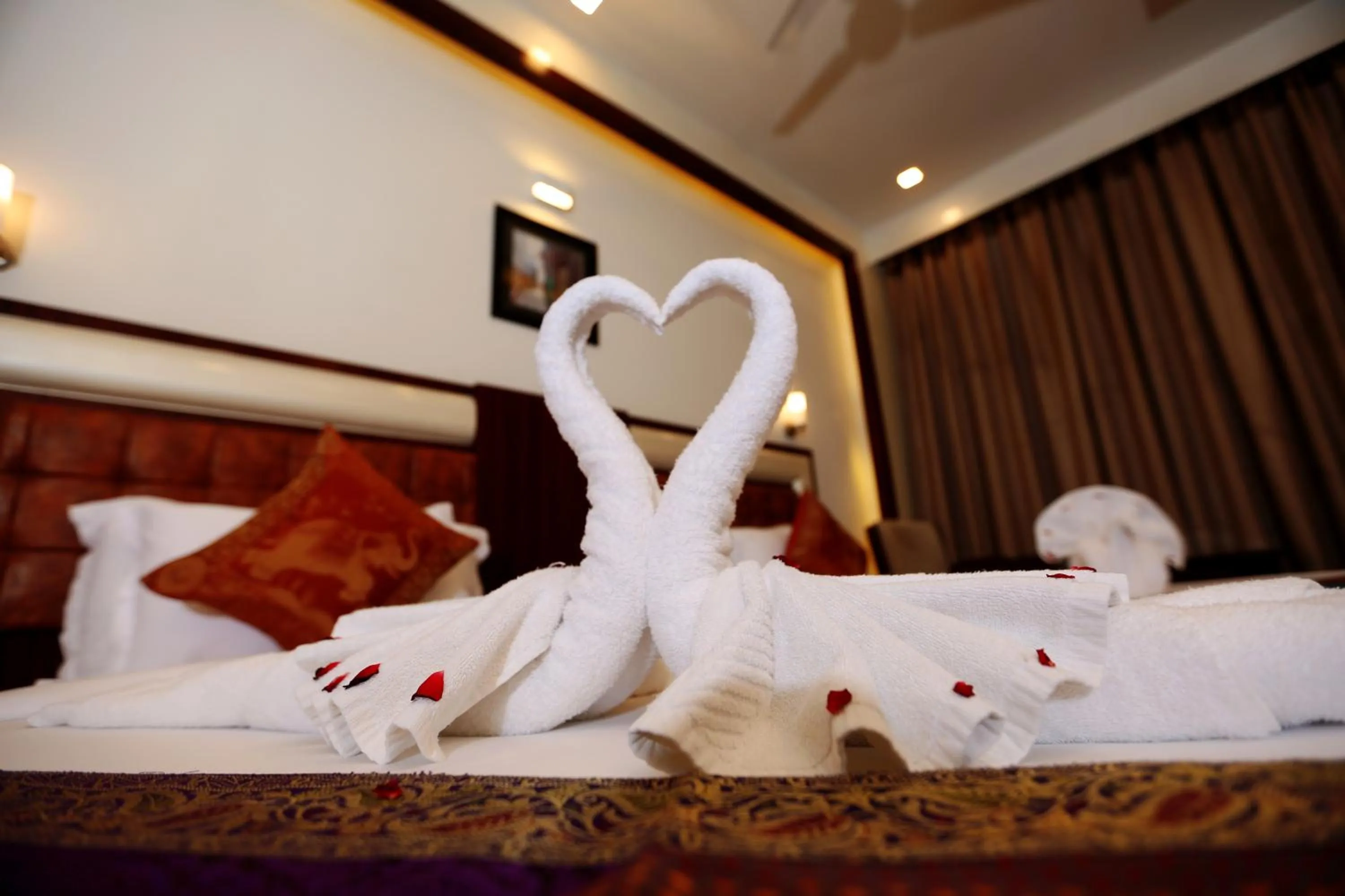 Bedroom in Comfort Inn Benares