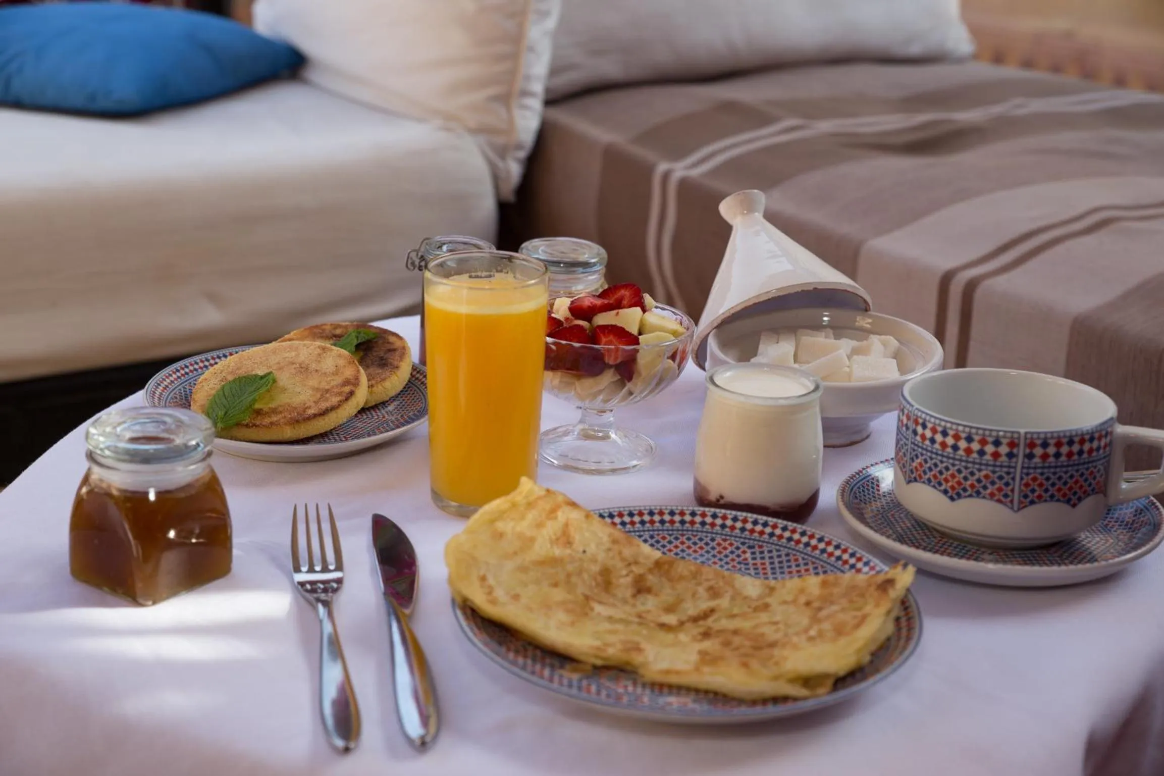 Food and drinks, Bed in Riad Samsli