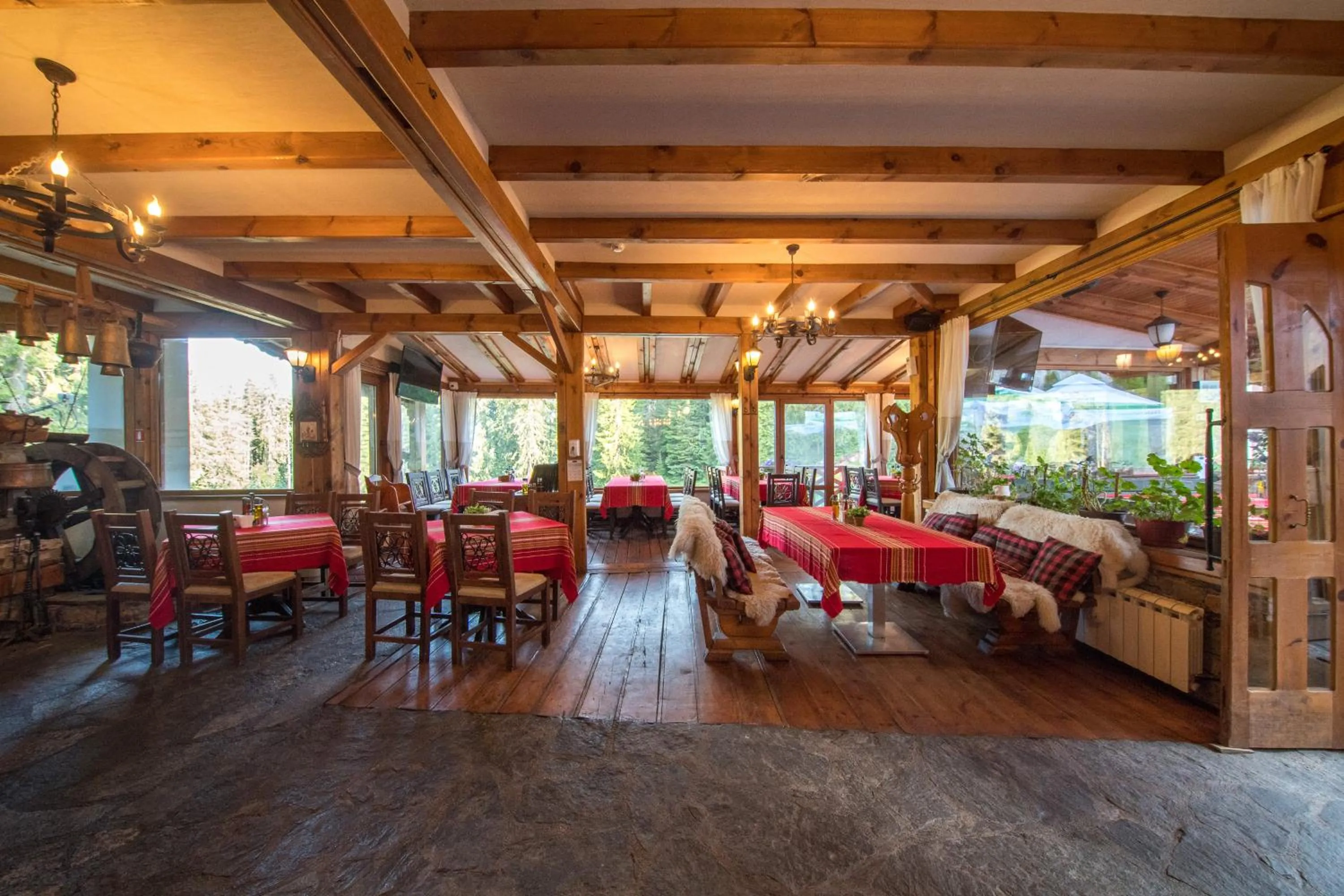 Bed in Complex Kamelia