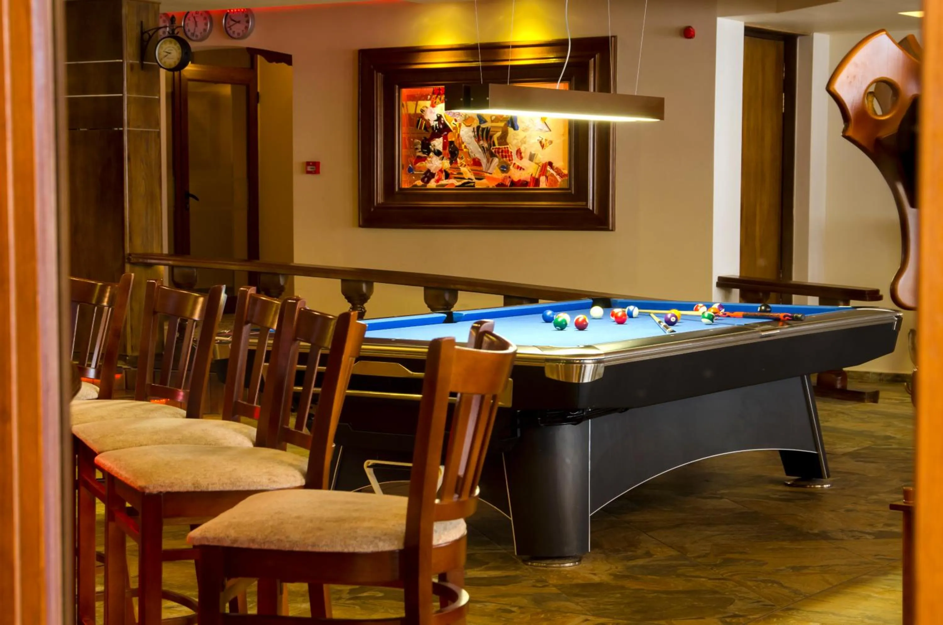 Billiard in Complex Kamelia