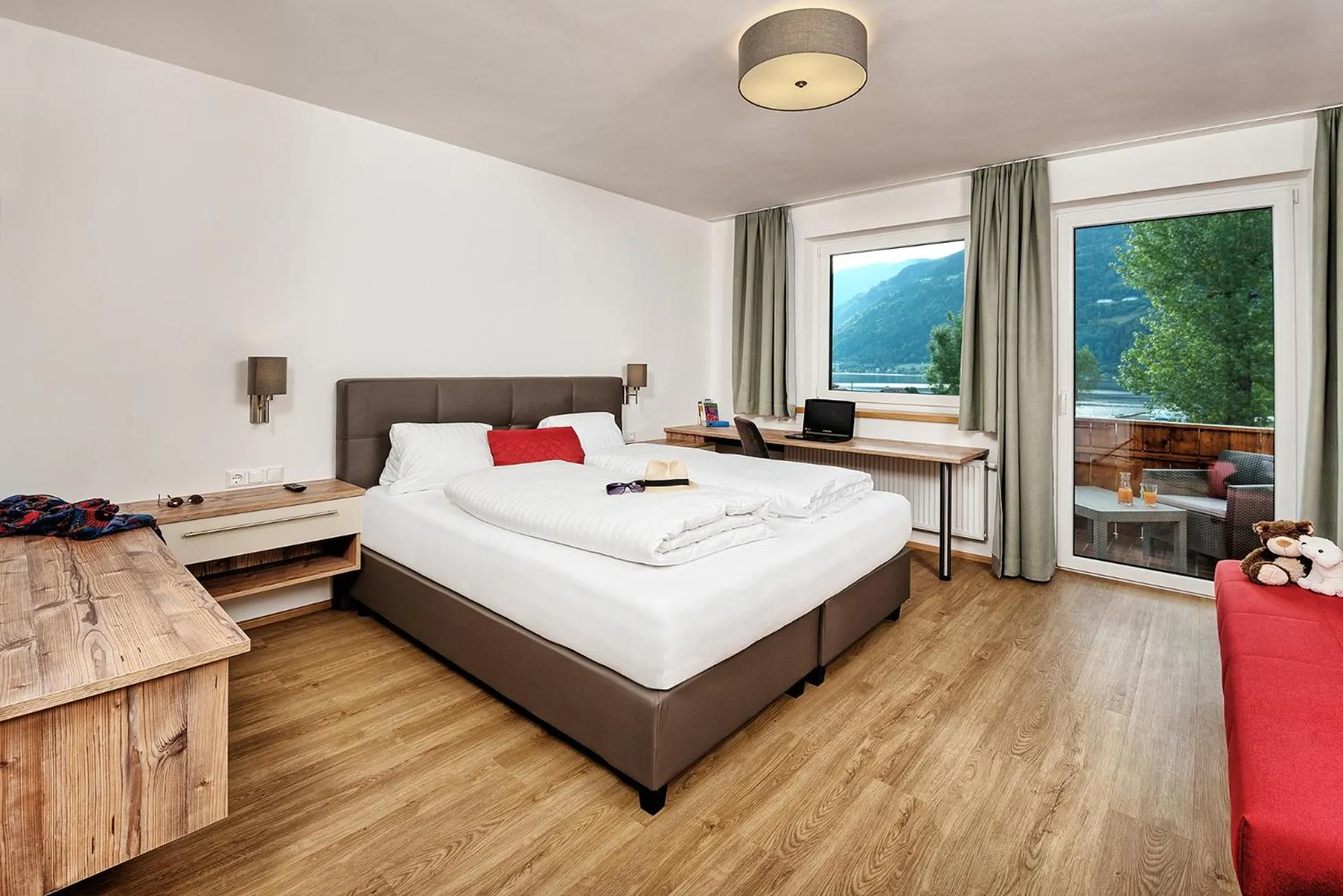 Photo of the whole room, Bed in Wellness Landhaus Parth