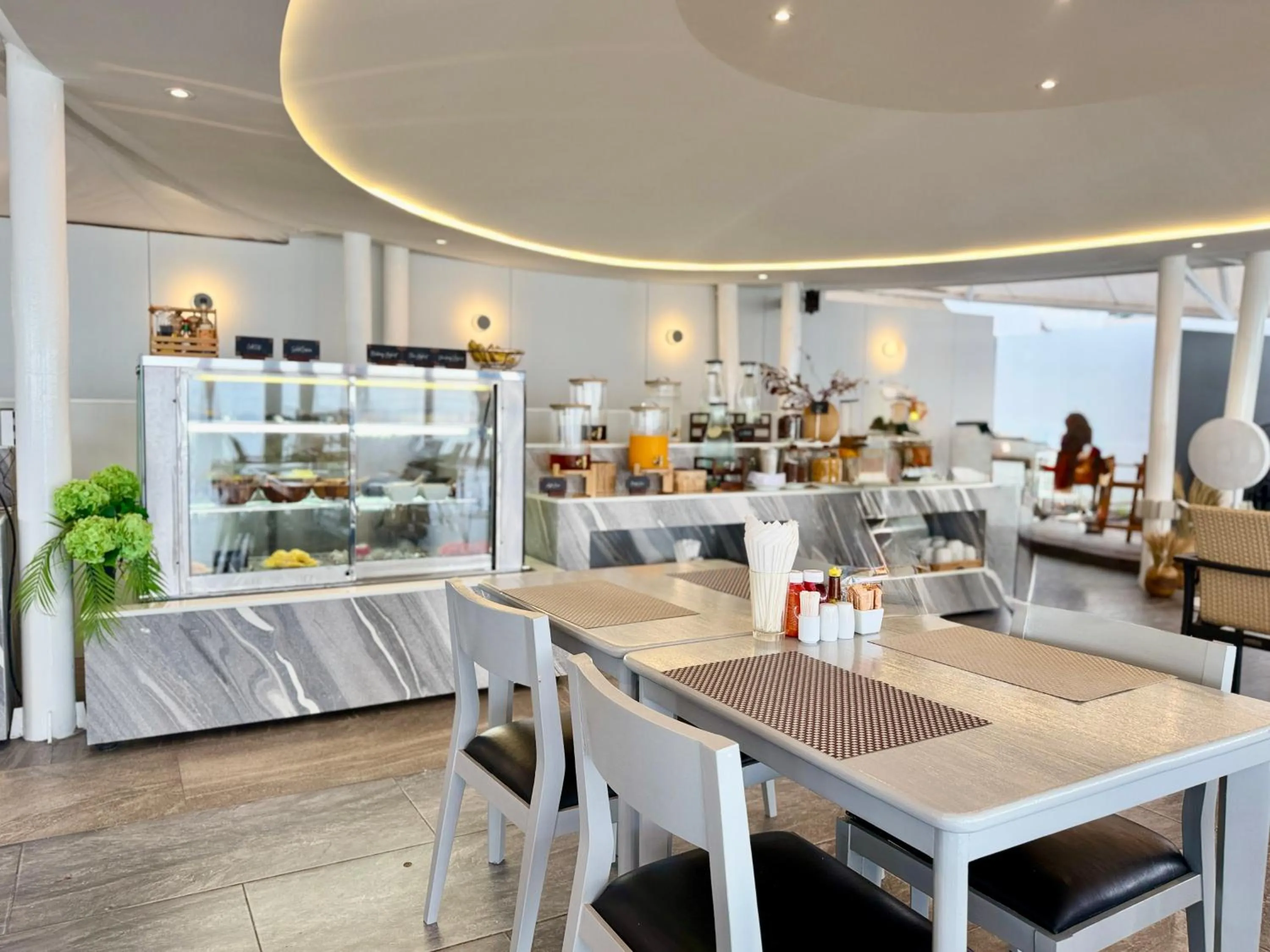 Restaurant/places to eat in The Yana Villas Hua Hin