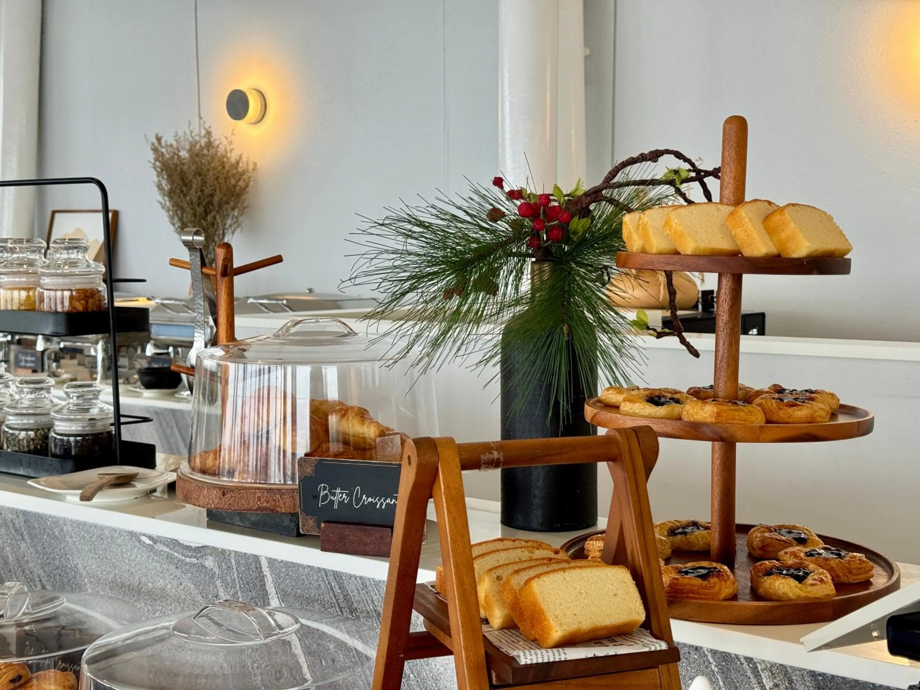 Restaurant/places to eat in The Yana Villas Hua Hin