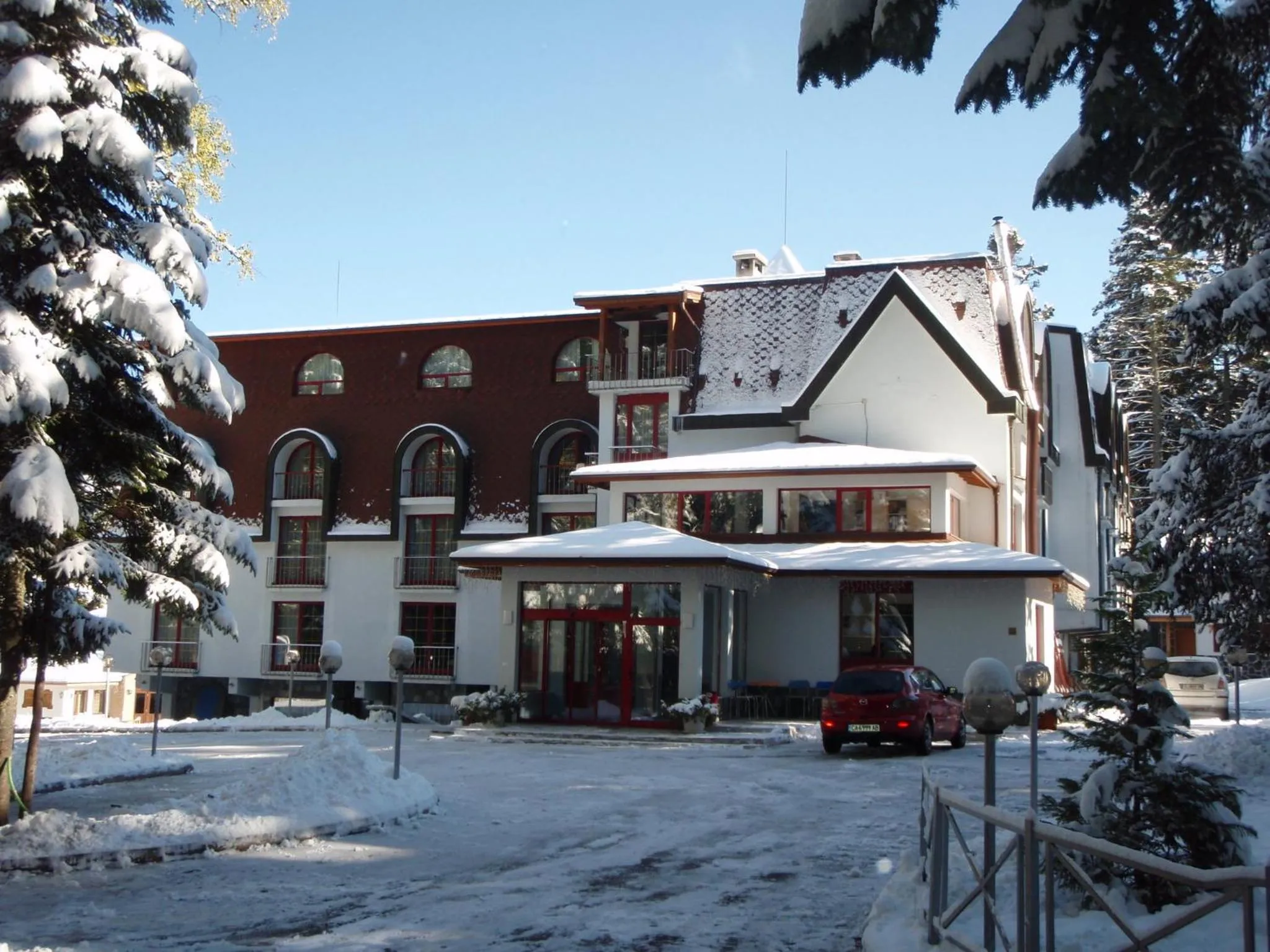 Facade/entrance in Saint George Borovets Hotel