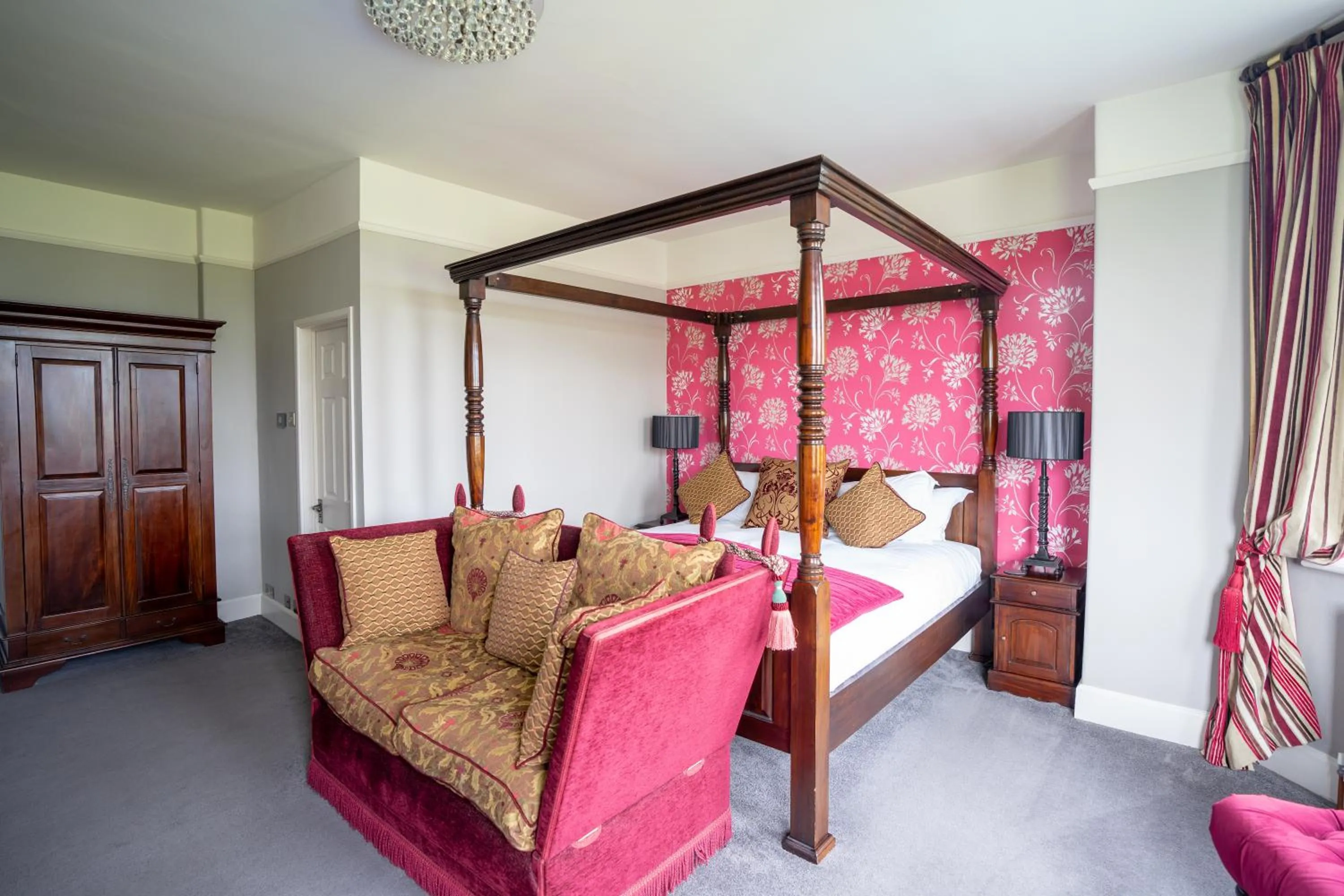 Bed in Dower House Hotel