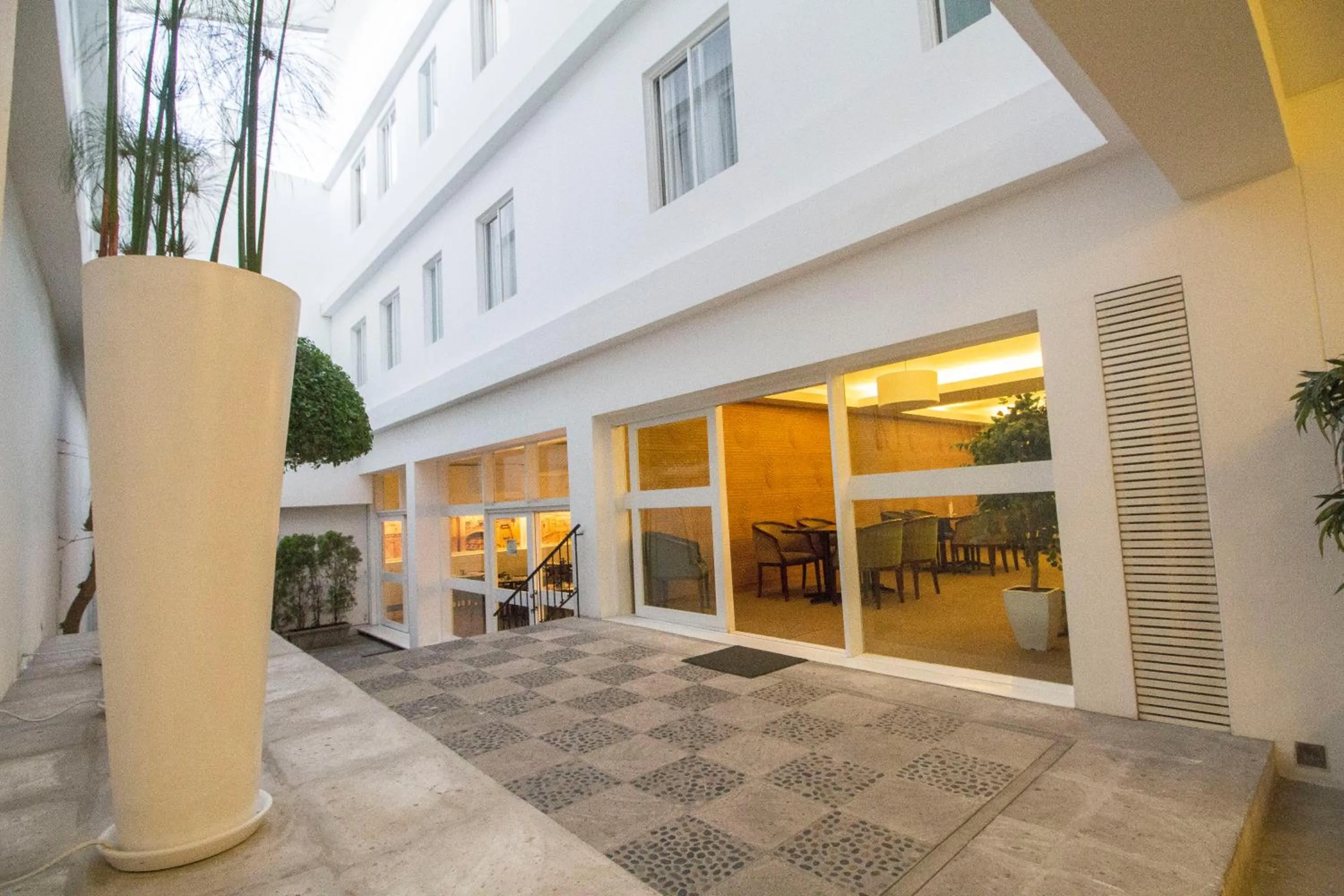 Property building in Tierra Viva Arequipa Plaza