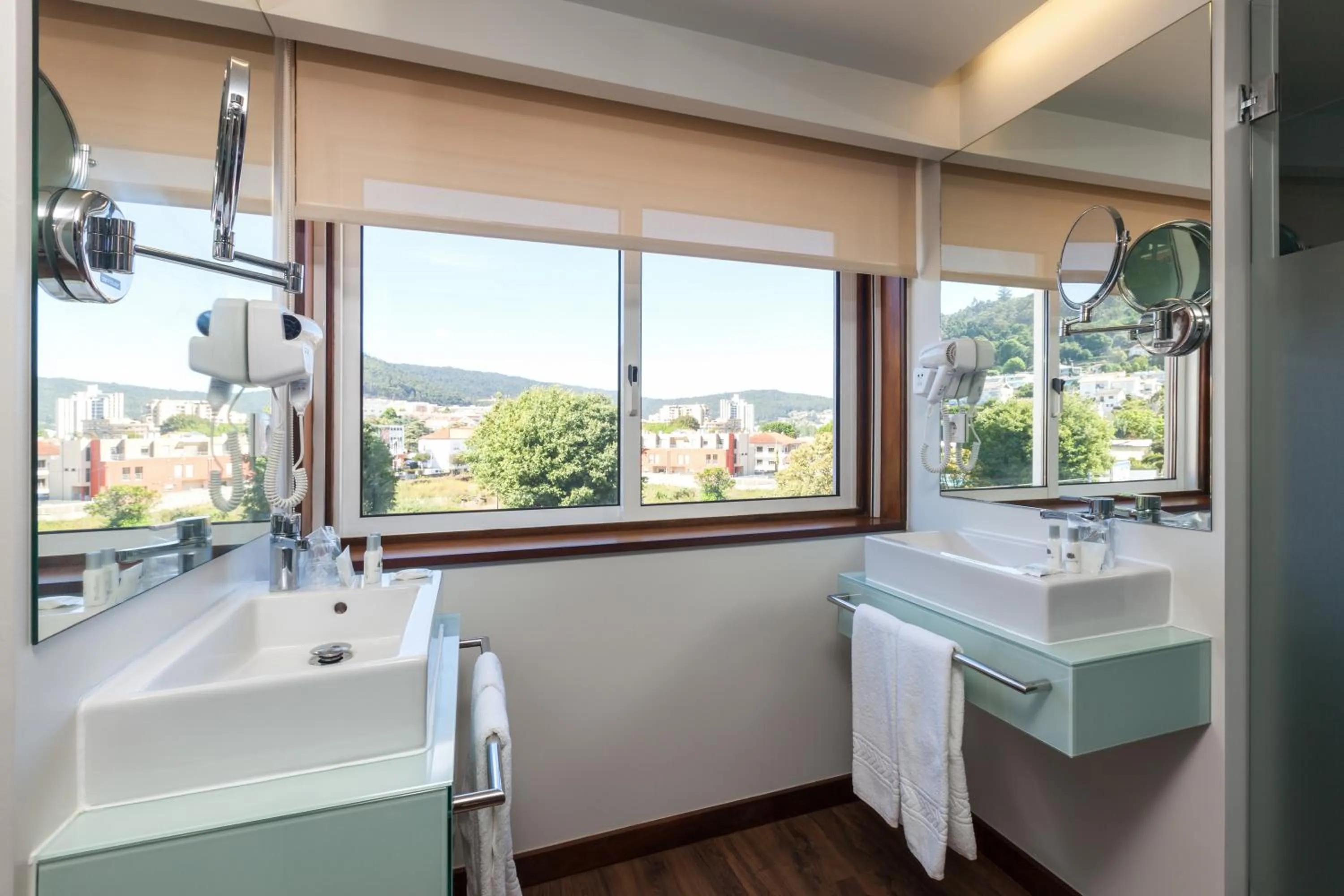 Bathroom in Hotel Rali Viana