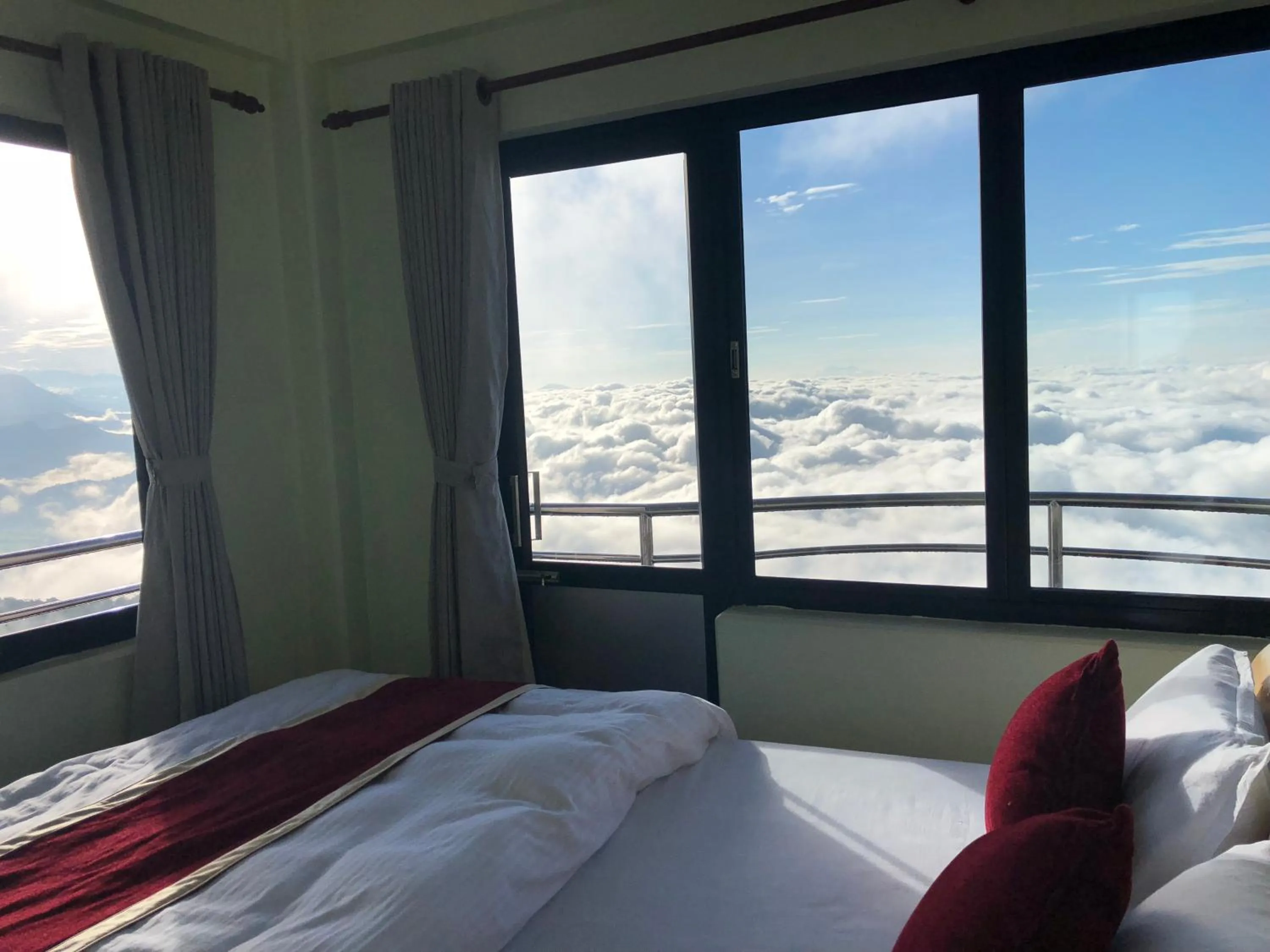 Bed in Hotel Pristine Himalaya