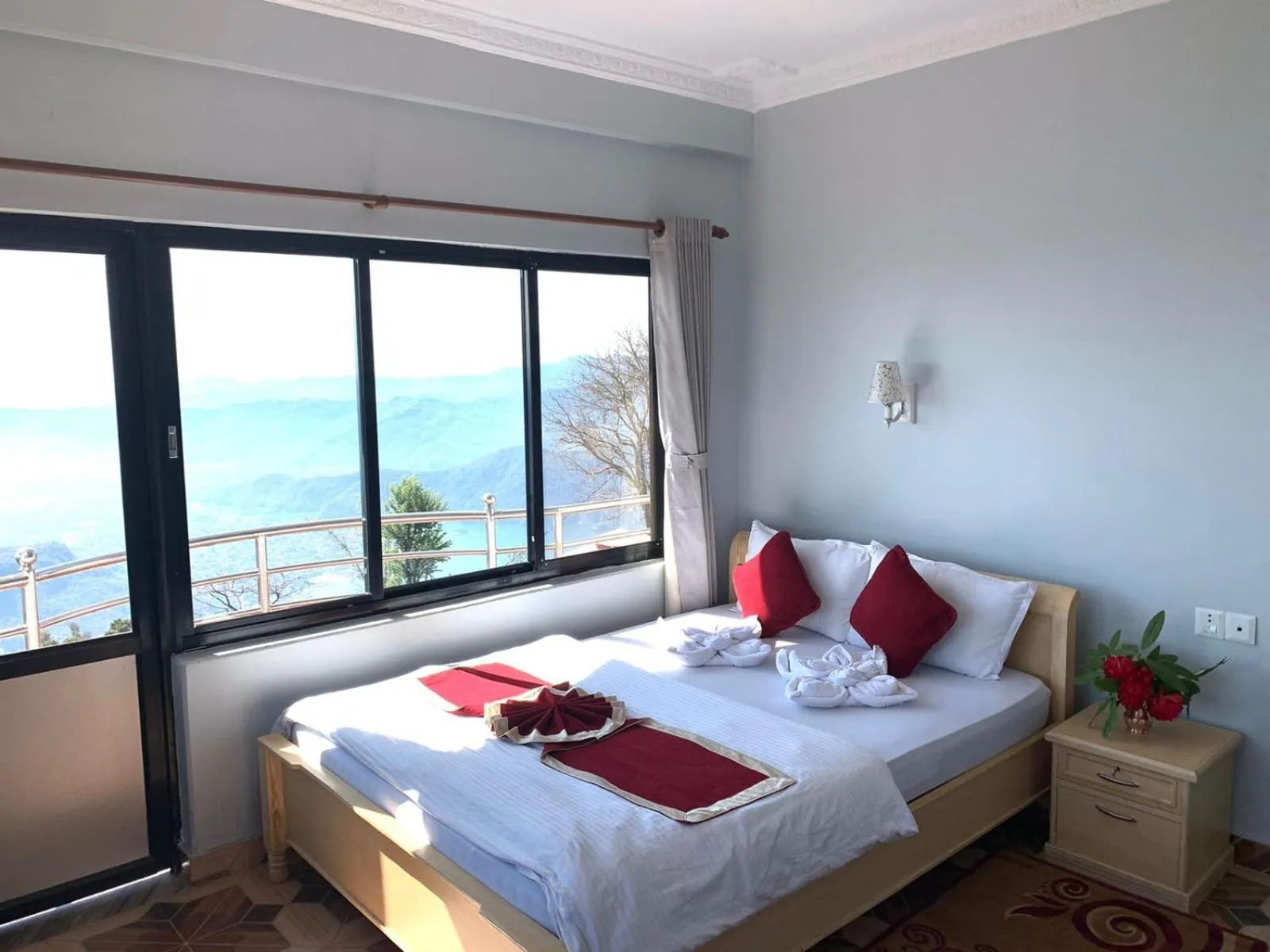 Bed in Hotel Pristine Himalaya