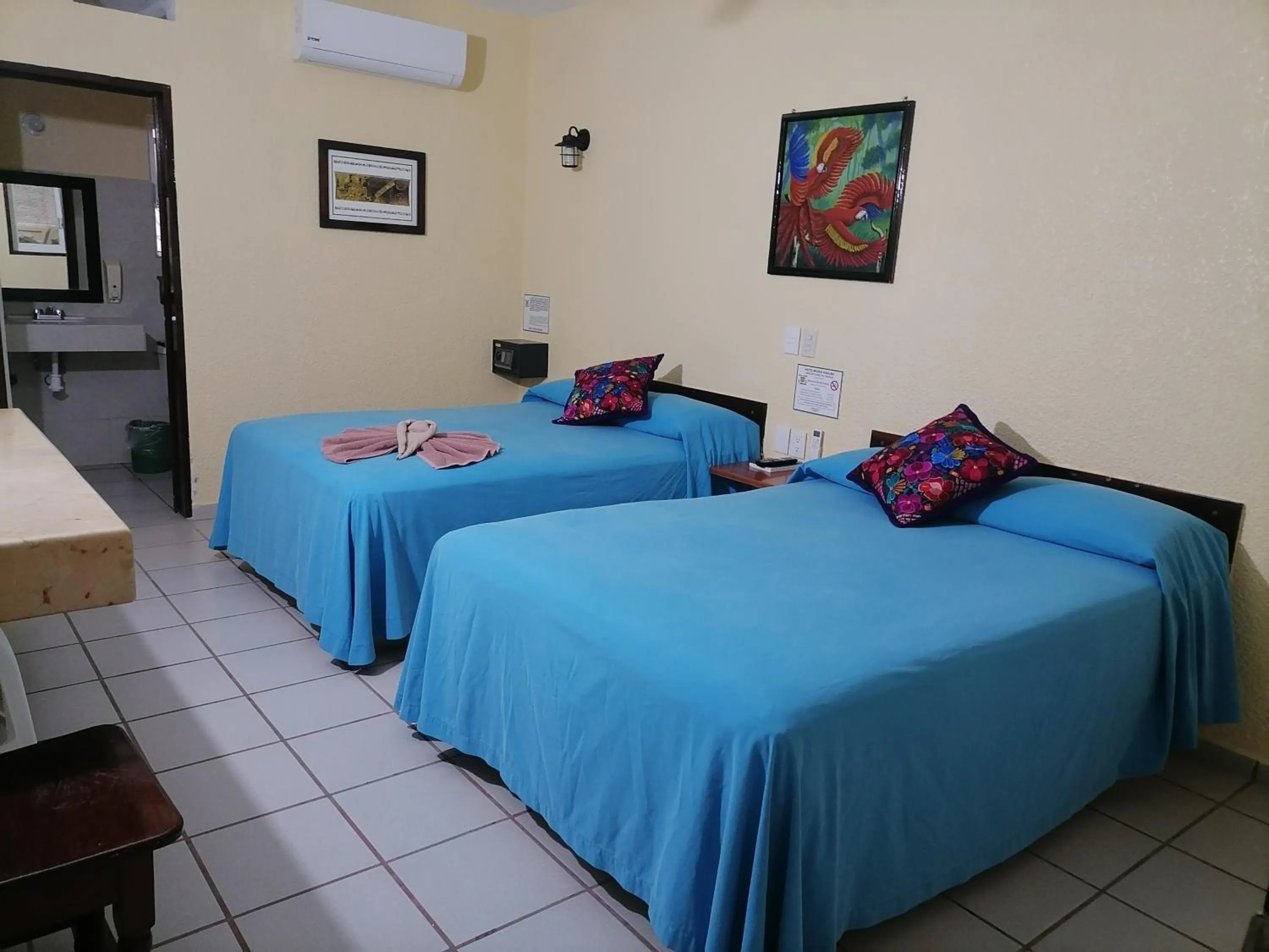 Bed in Hotel - Museo Xibalba