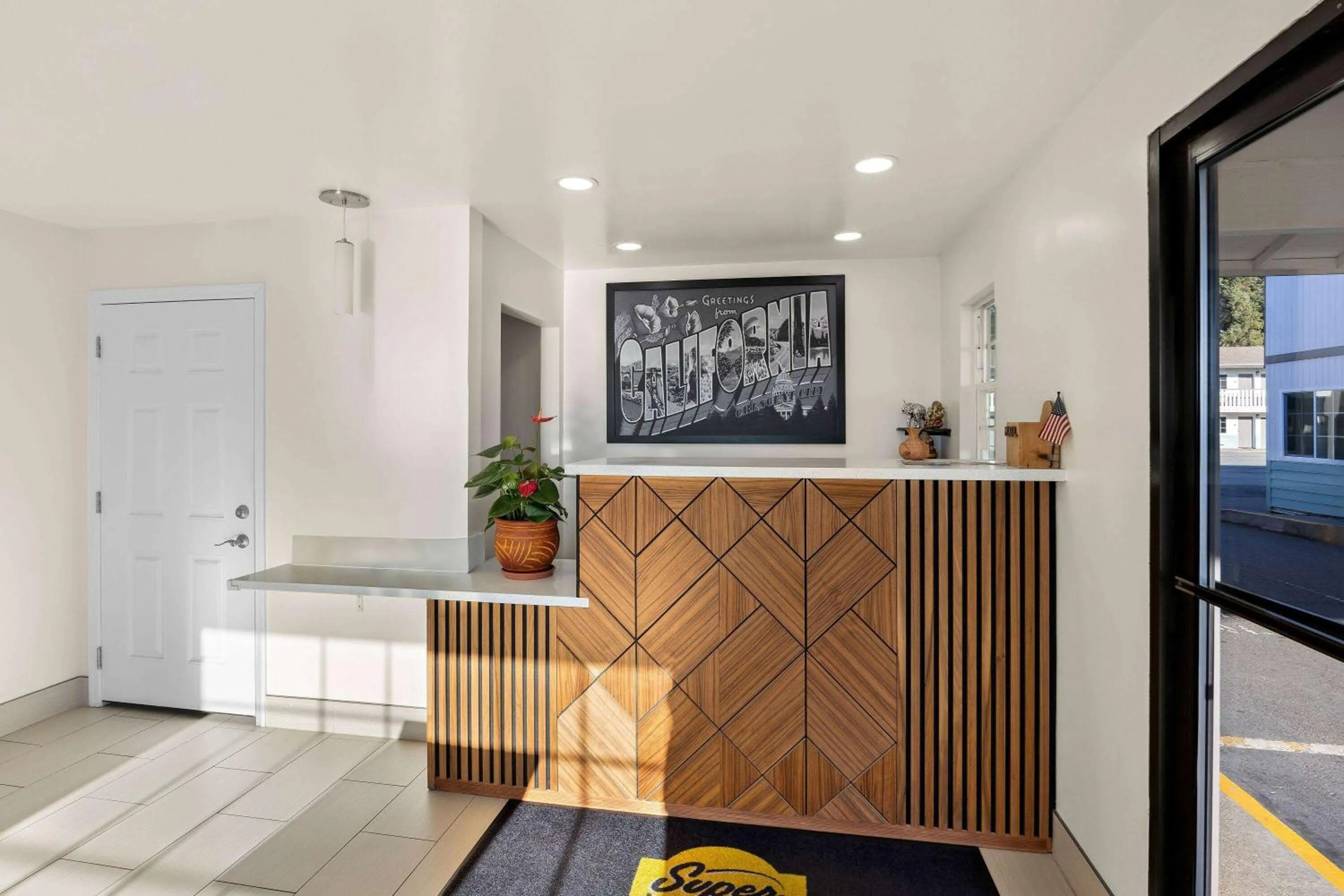 Lobby or reception in Super 8 by Wyndham Crescent City