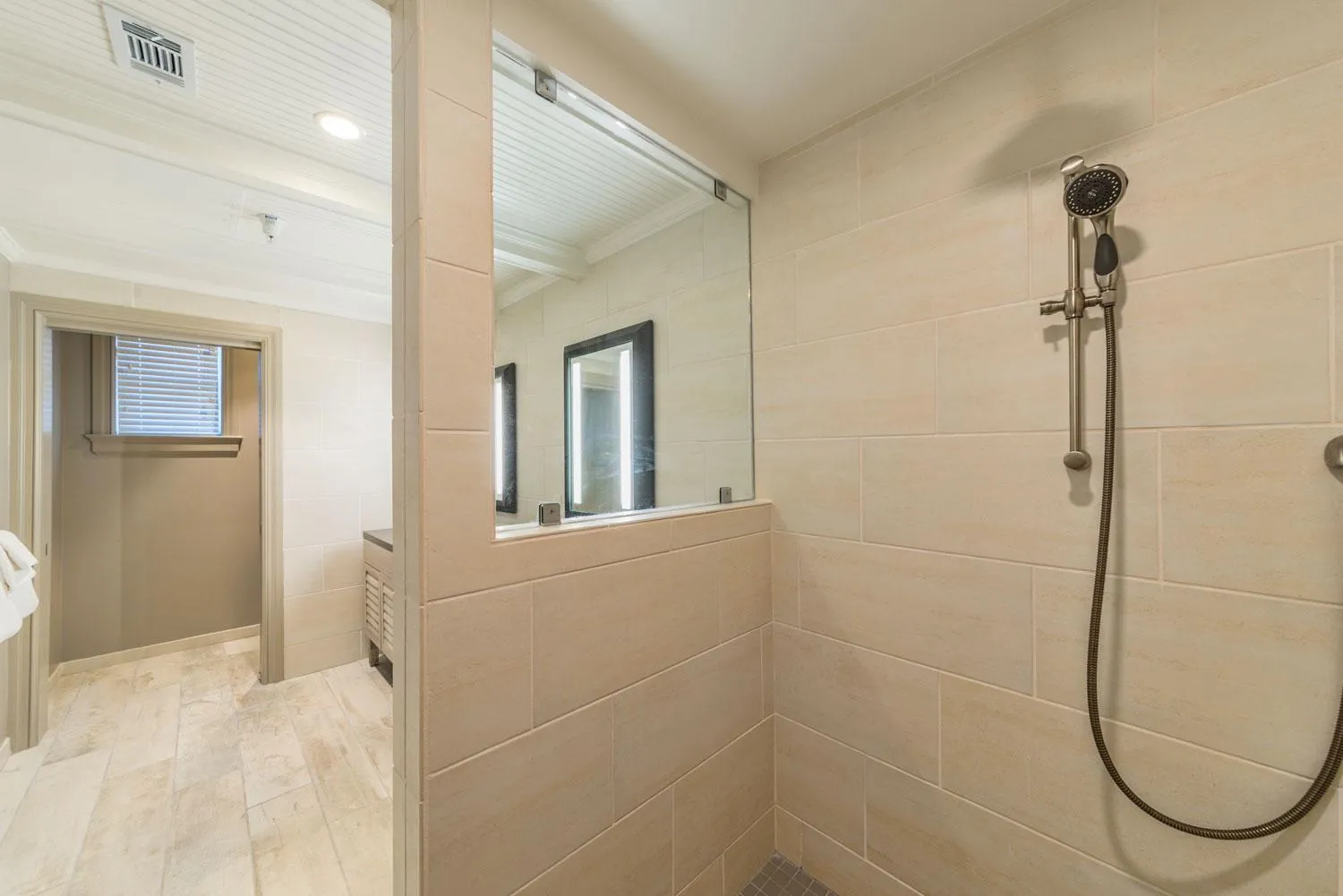 Bathroom in The Beaufort Inn