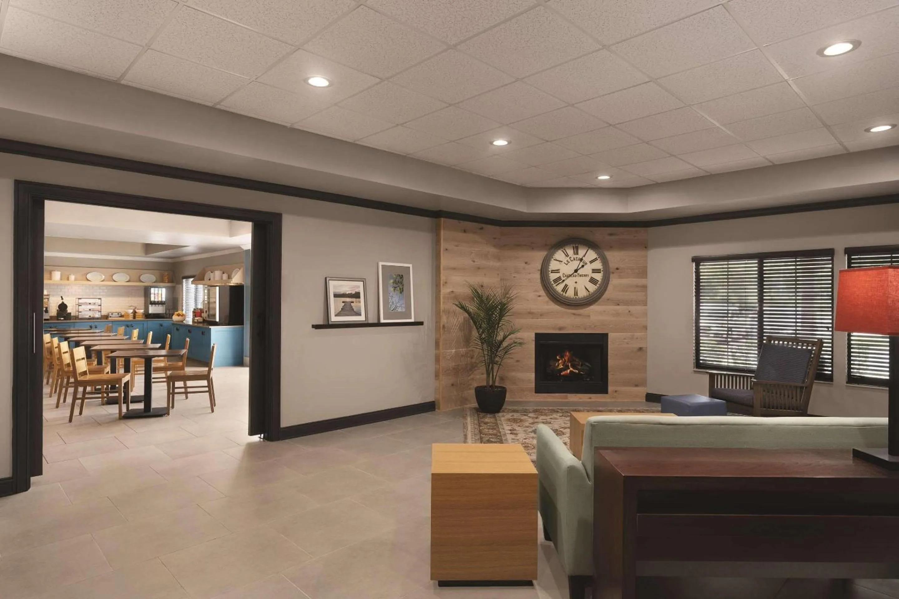 Lobby or reception in Country Inn & Suites by Radisson Raleigh-Durham Airport NC