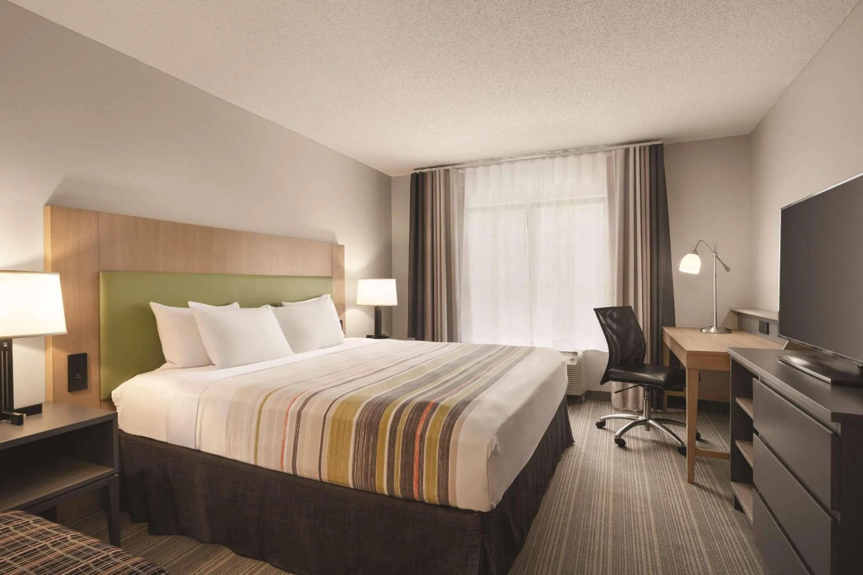 Bedroom, Bed in Country Inn & Suites by Radisson Raleigh-Durham Airport NC