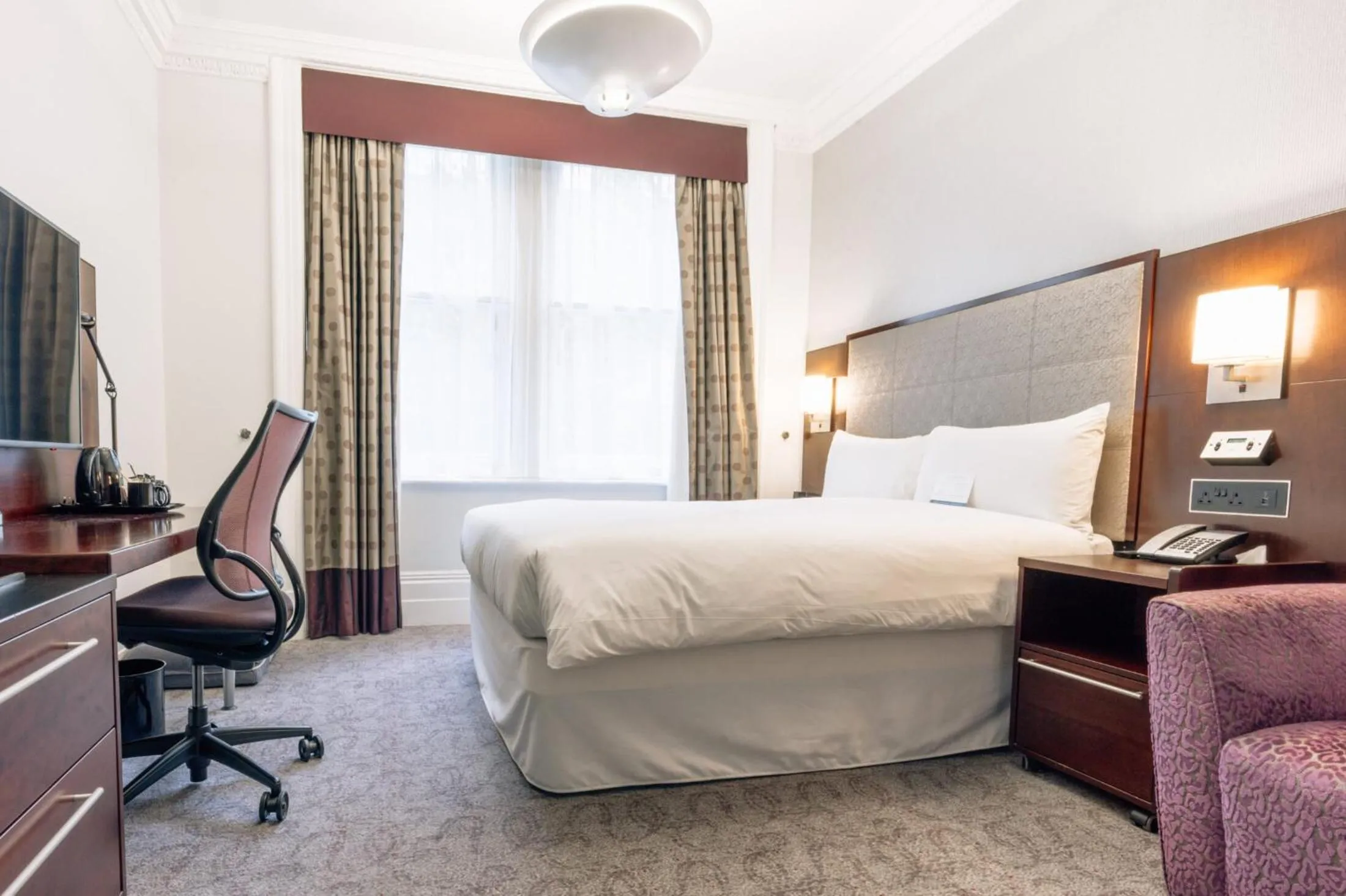 Bed in The Grand at Trafalgar Square