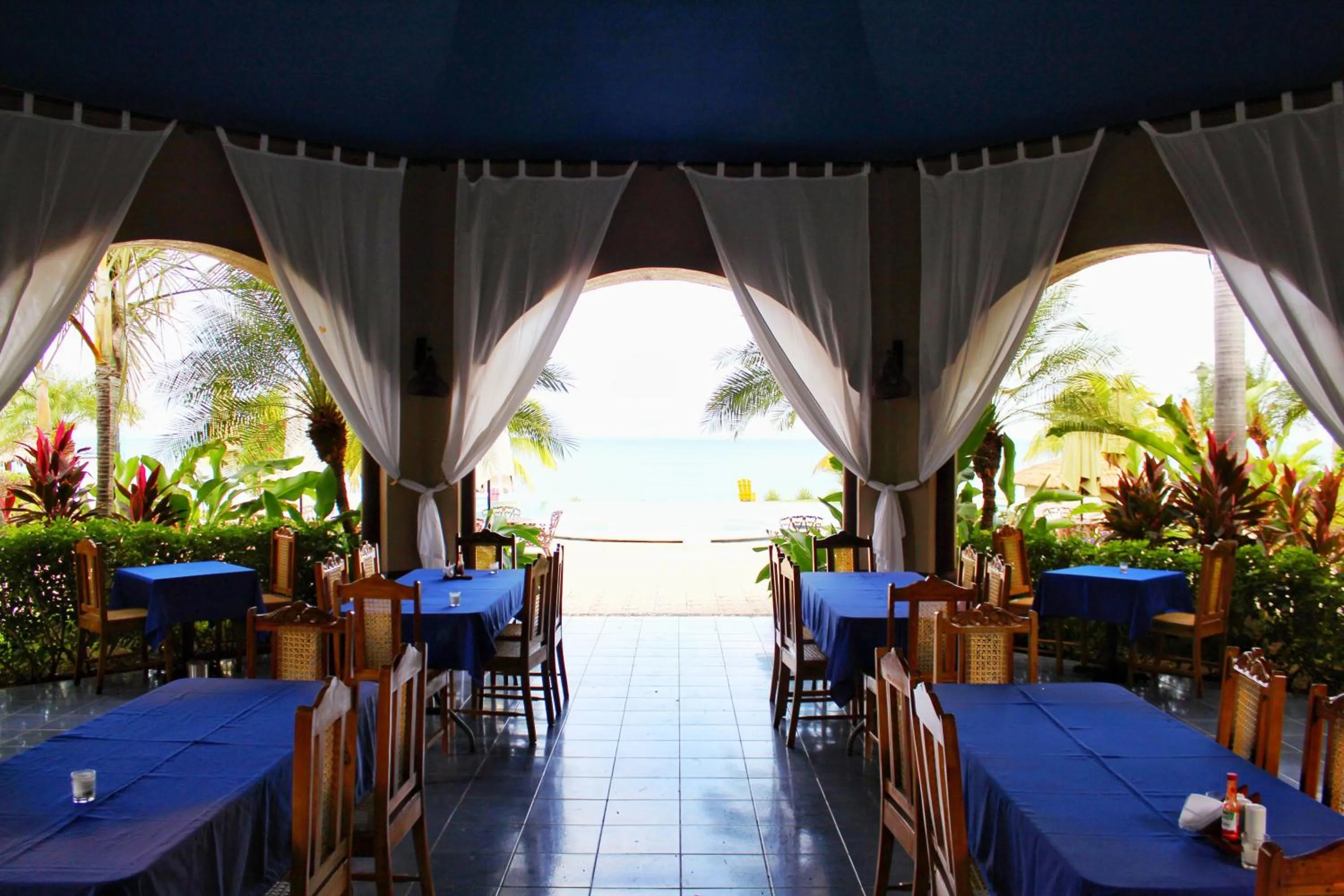 Restaurant/places to eat in Suite Rivas 126 Gran Pacifica Resort