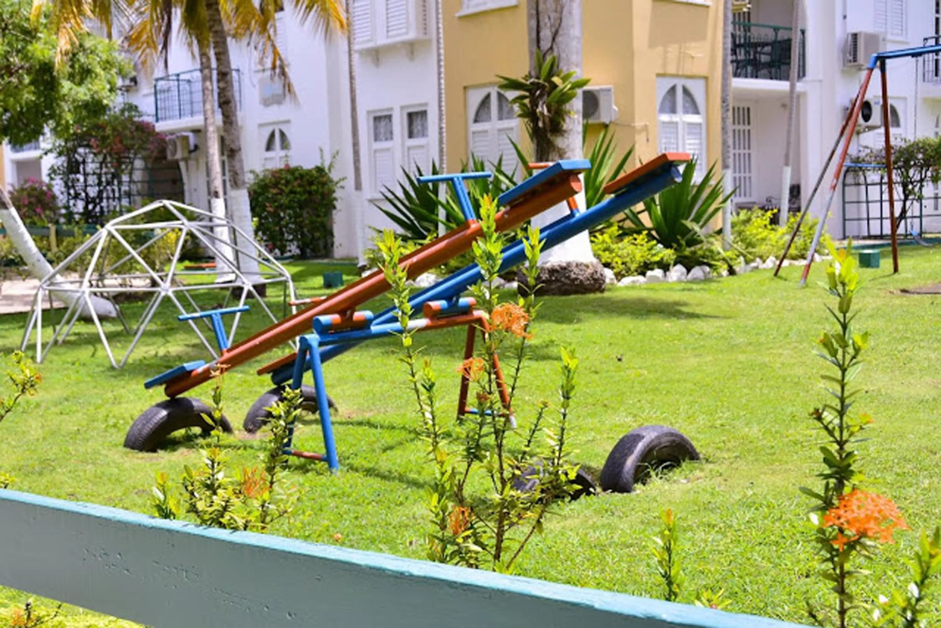 Property building in Conch Shell Beach Studio @ Sandcastles