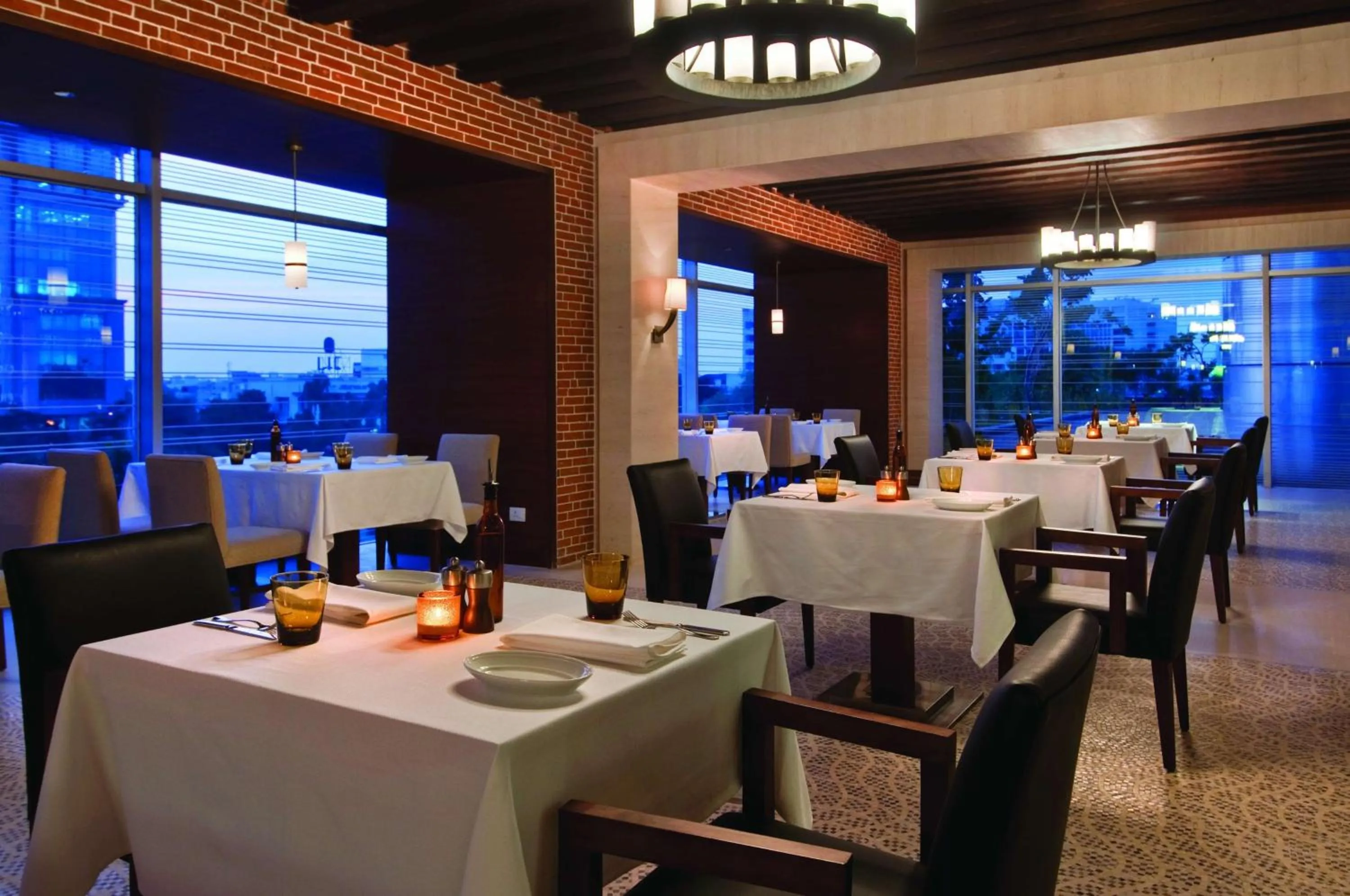 Restaurant/places to eat in Hyatt Regency Chennai