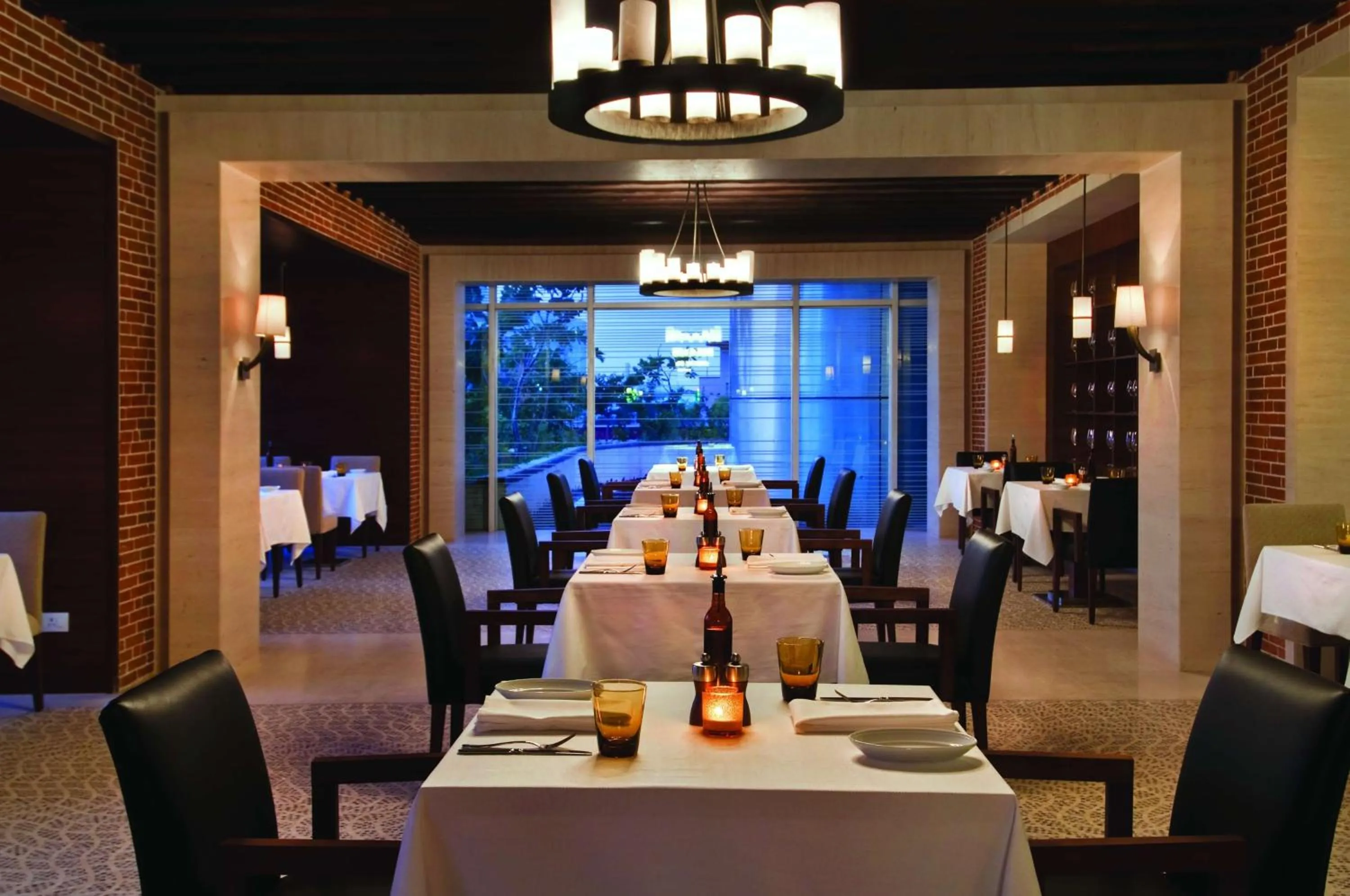 Restaurant/places to eat in Hyatt Regency Chennai