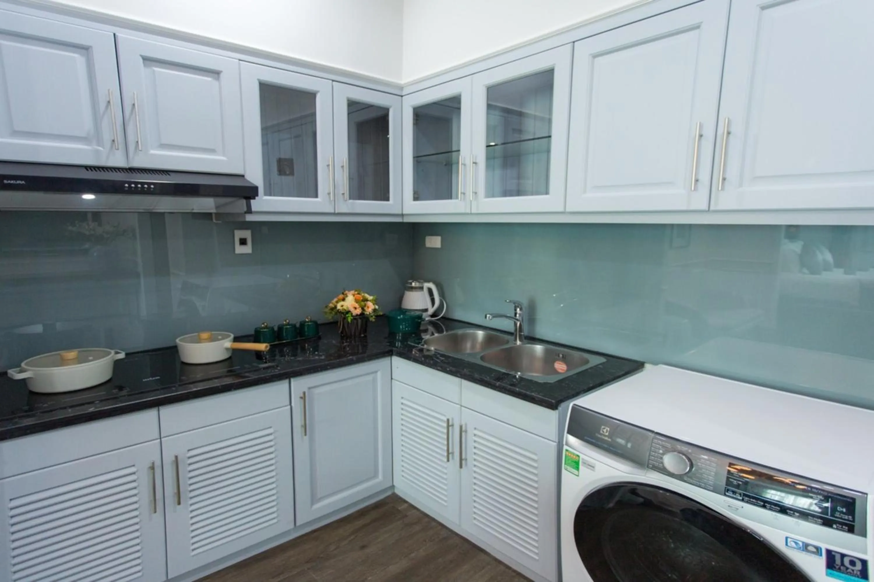 Kitchen or kitchenette in Vinh Trung Plaza Hotel