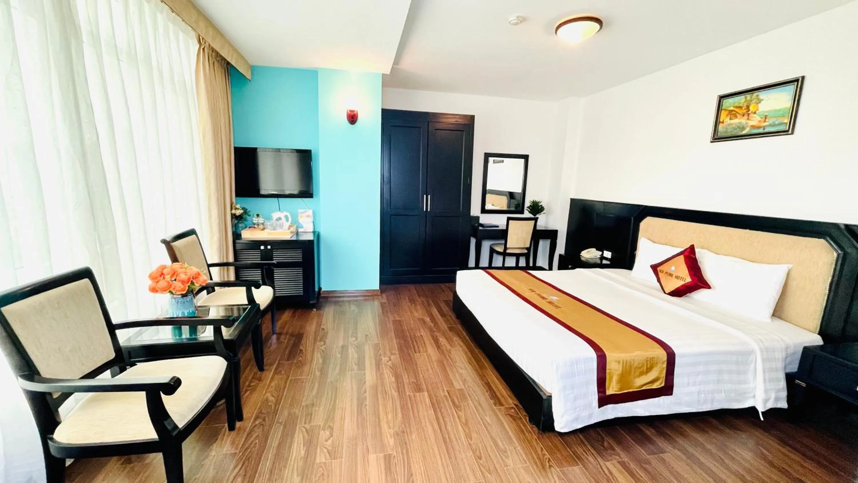 Bed in Sea Pearl Cat Ba Hotel