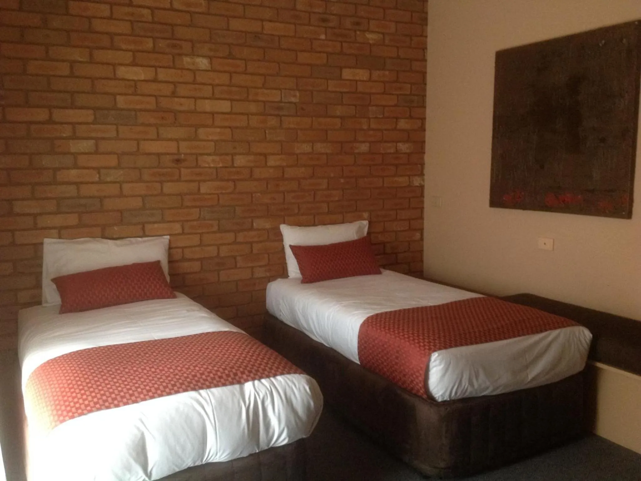 Bedroom, Bed in Quality Inn Colonial