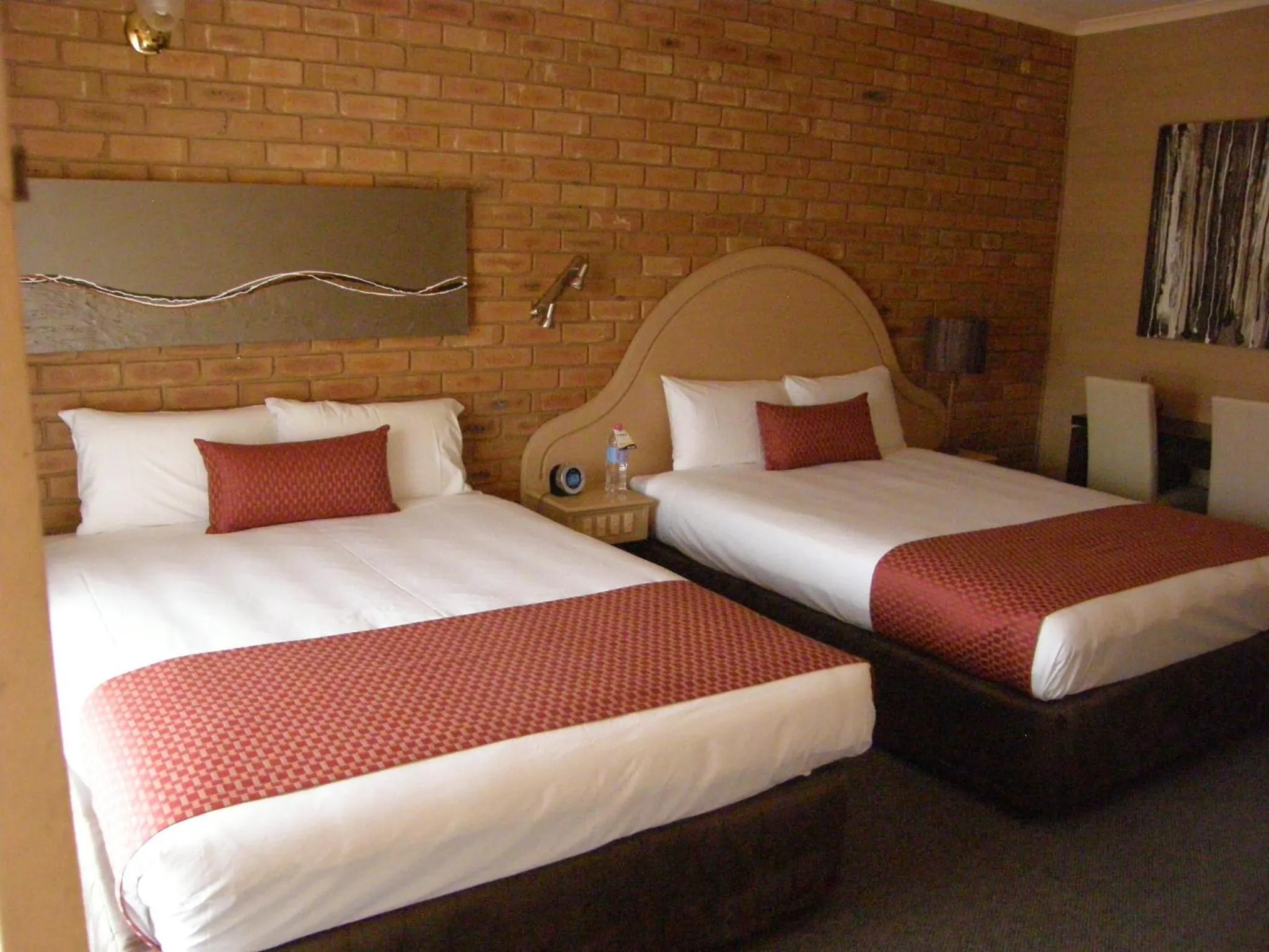 Photo of the whole room, Bed in Quality Inn Colonial