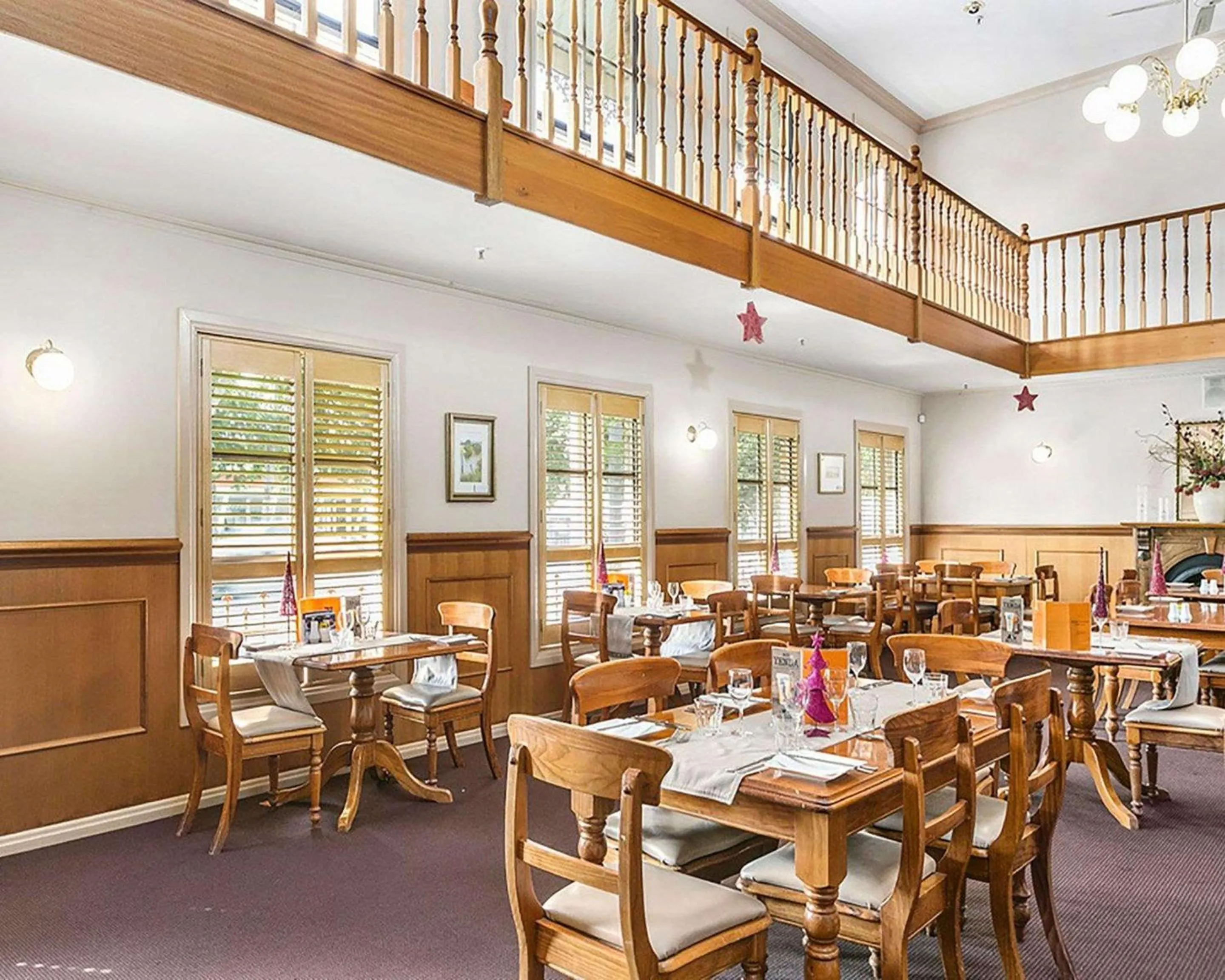 Restaurant/places to eat in Quality Inn Colonial