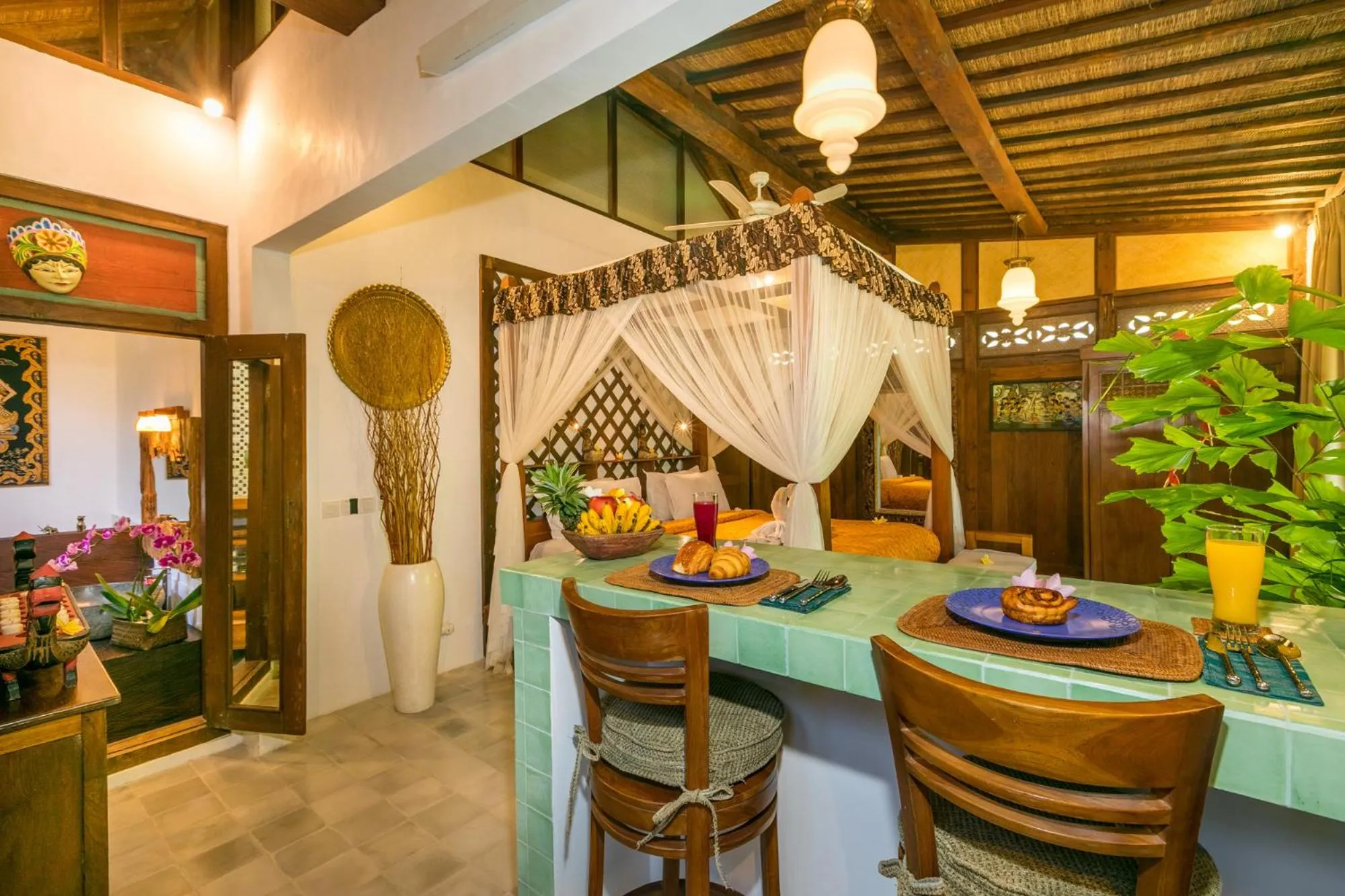 Kitchen or kitchenette in Villa Kampung Kecil Boutique Hotel