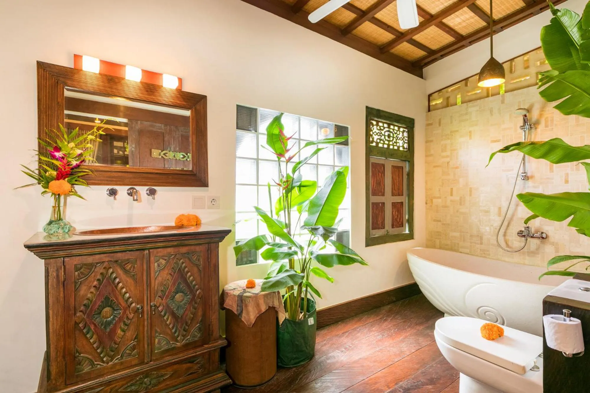 Bathroom in Villa Kampung Kecil Boutique Hotel
