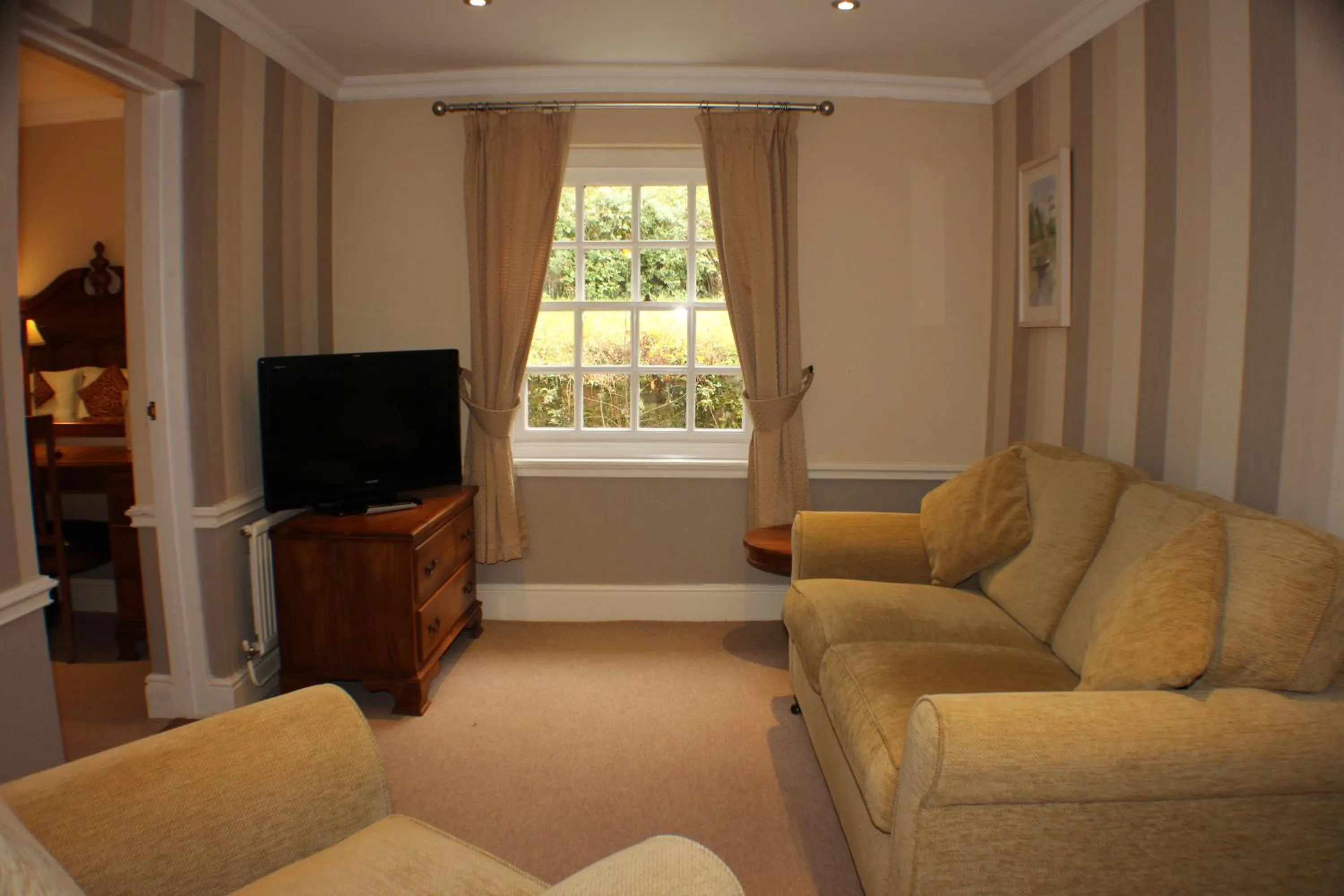 Living room in Rose in Vale Country House Hotel