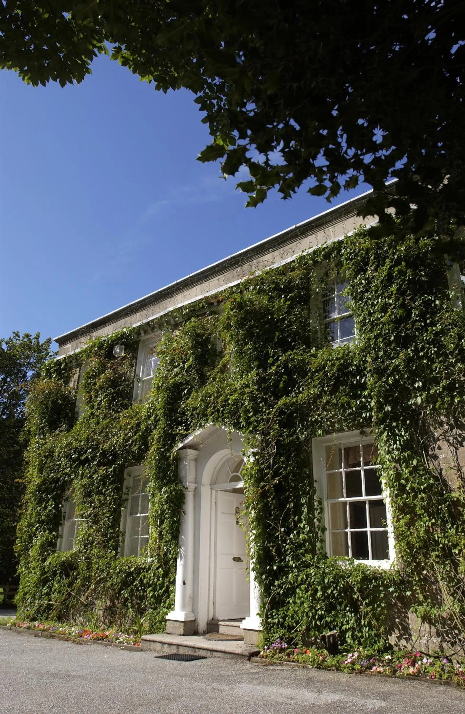 Facade/entrance in Rose in Vale Country House Hotel