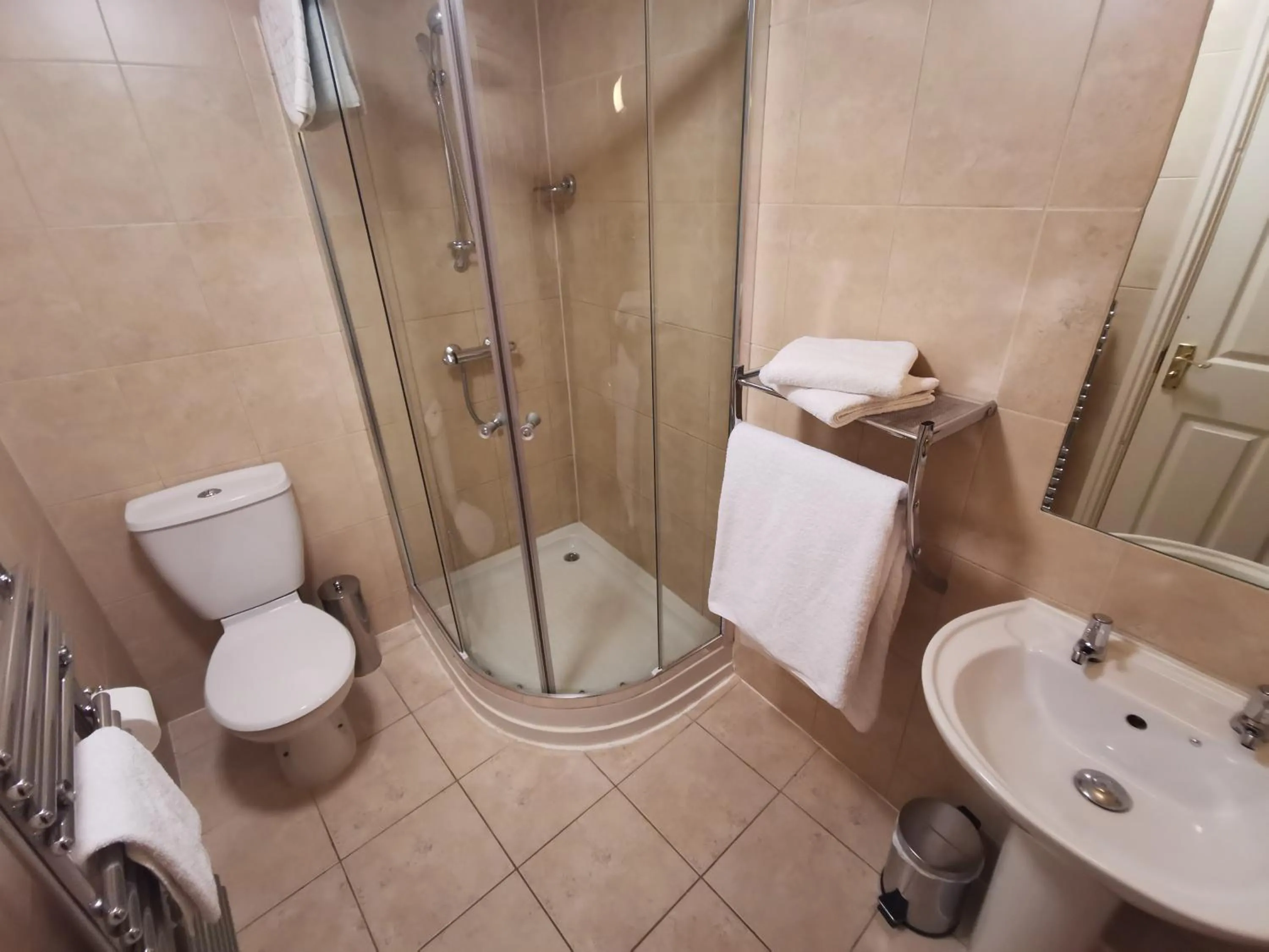 Shower in Rose in Vale Country House Hotel