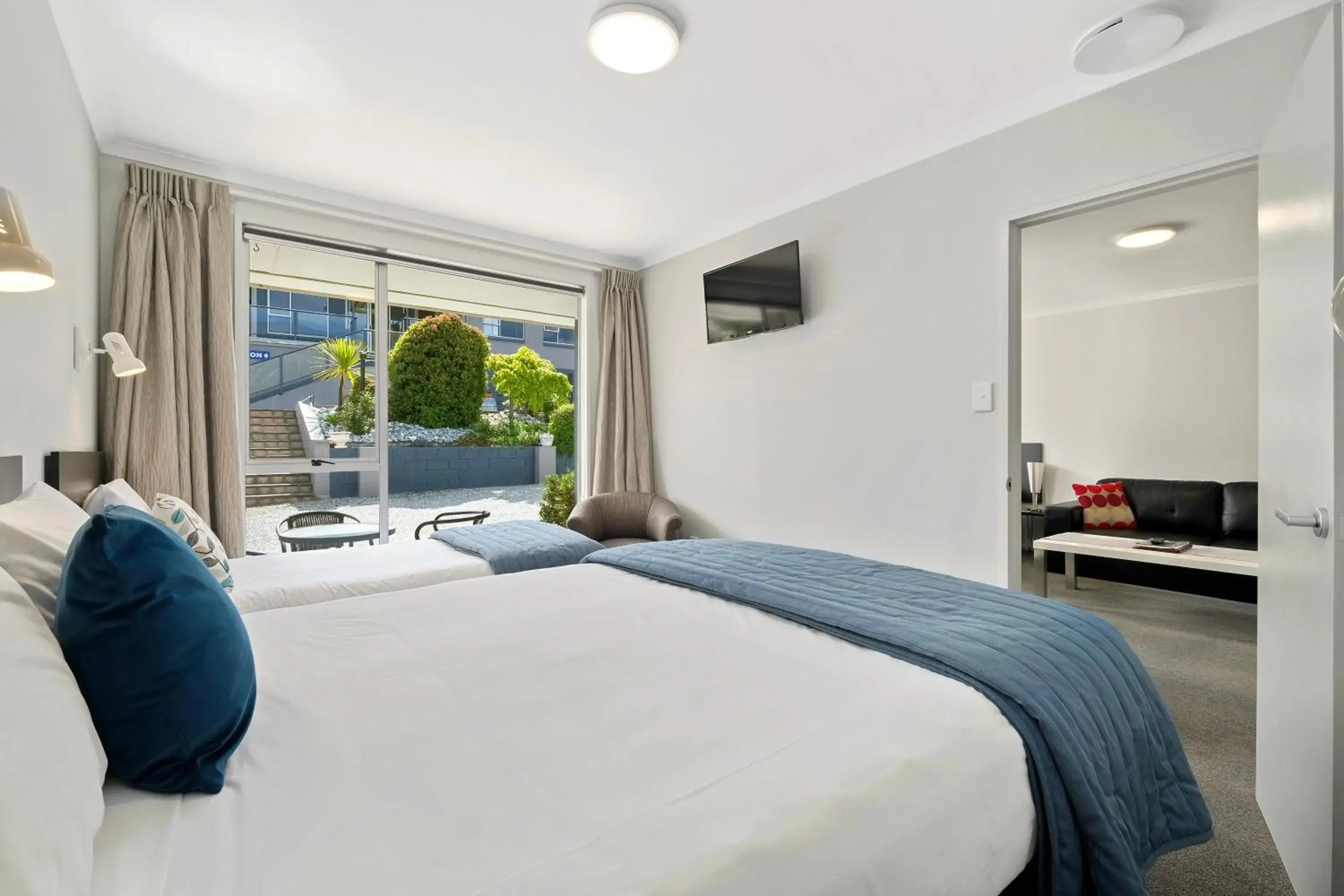 One-Bedroom Apartment in Central Gateway Motel One-Bedroom Apartment in Central Gateway Motel